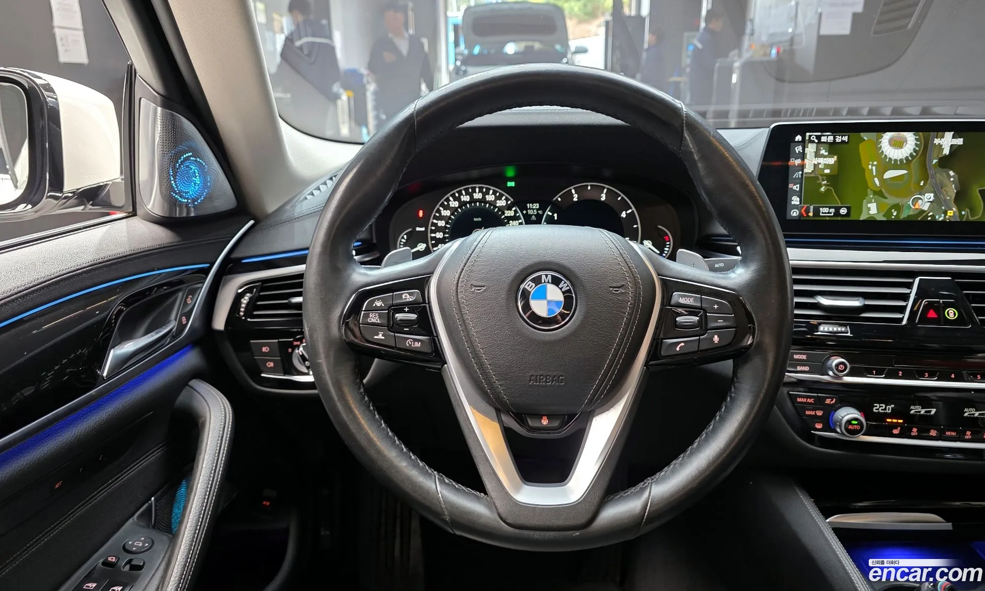 BMW 5 Series 2018 WBAJC3102JWE63722 — 4