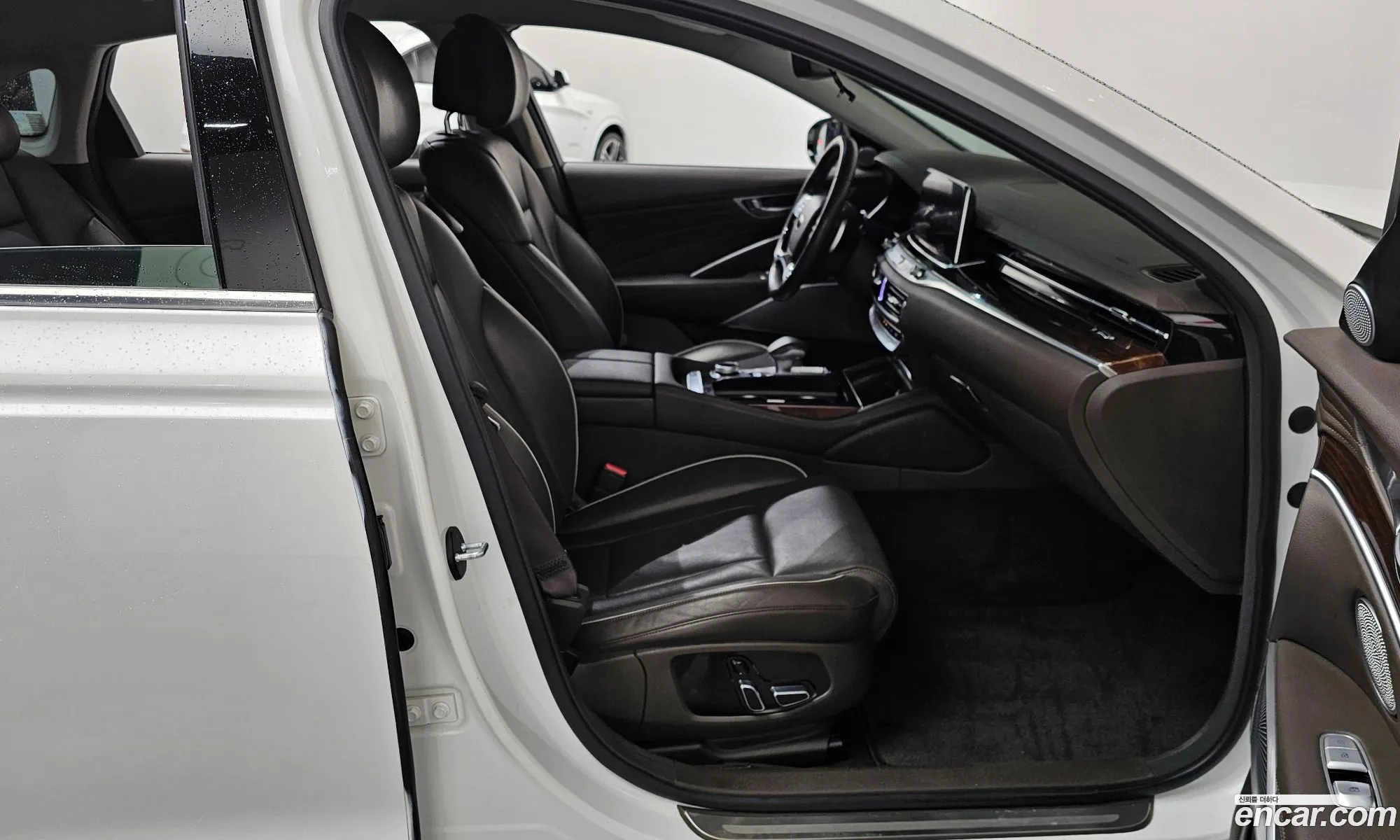 Kia The K9 2018 — 2