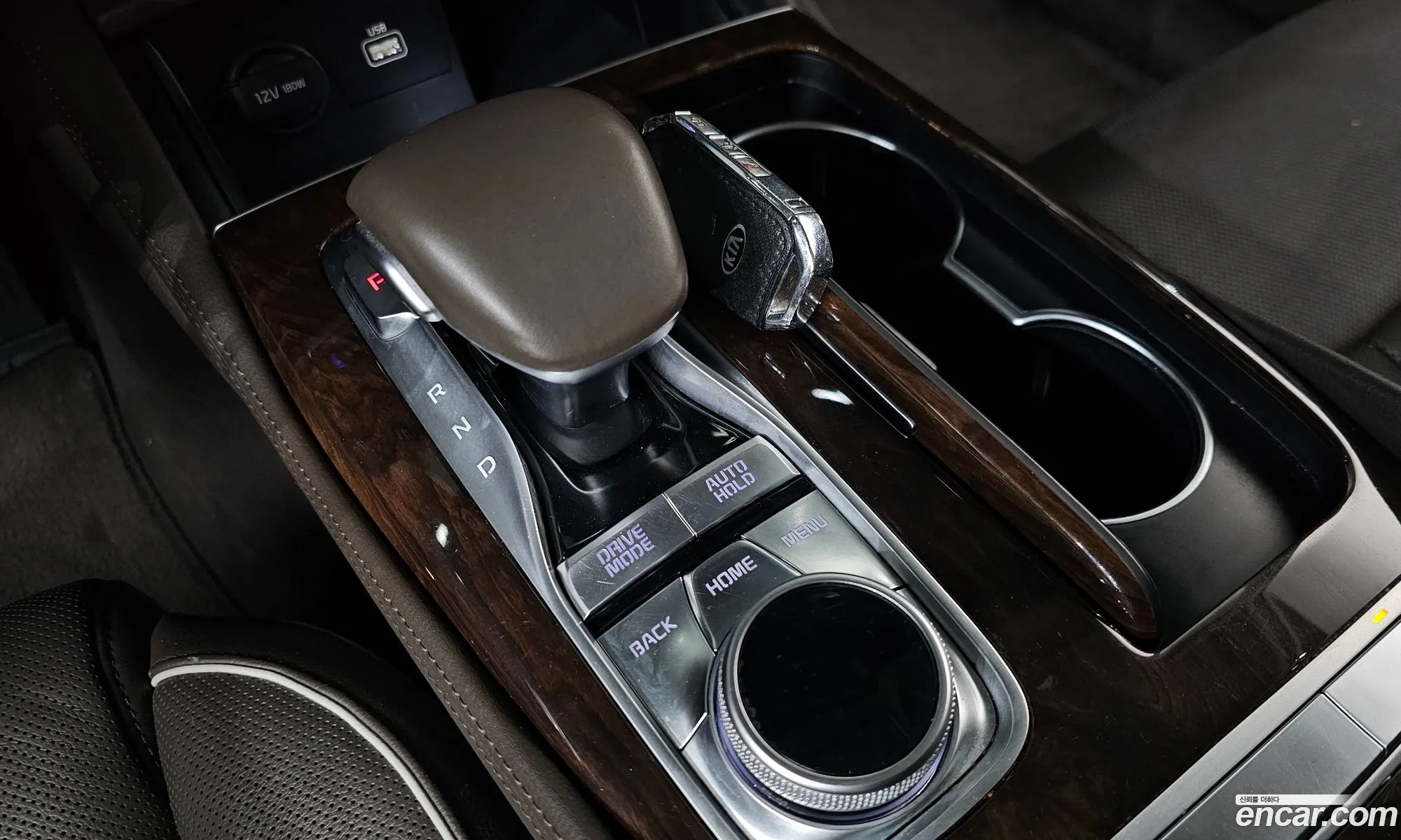 Kia The K9 2018 — 10