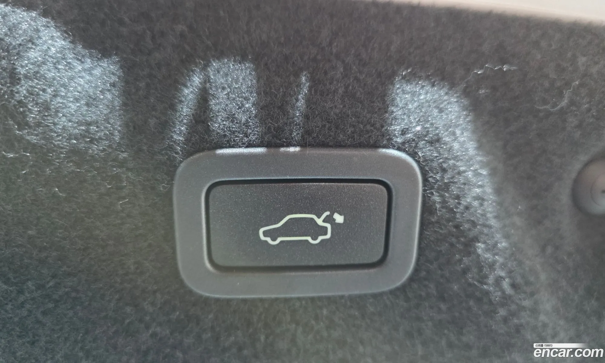 Jaguar XE 2016 SAJAB4BN8GA925968 — 15