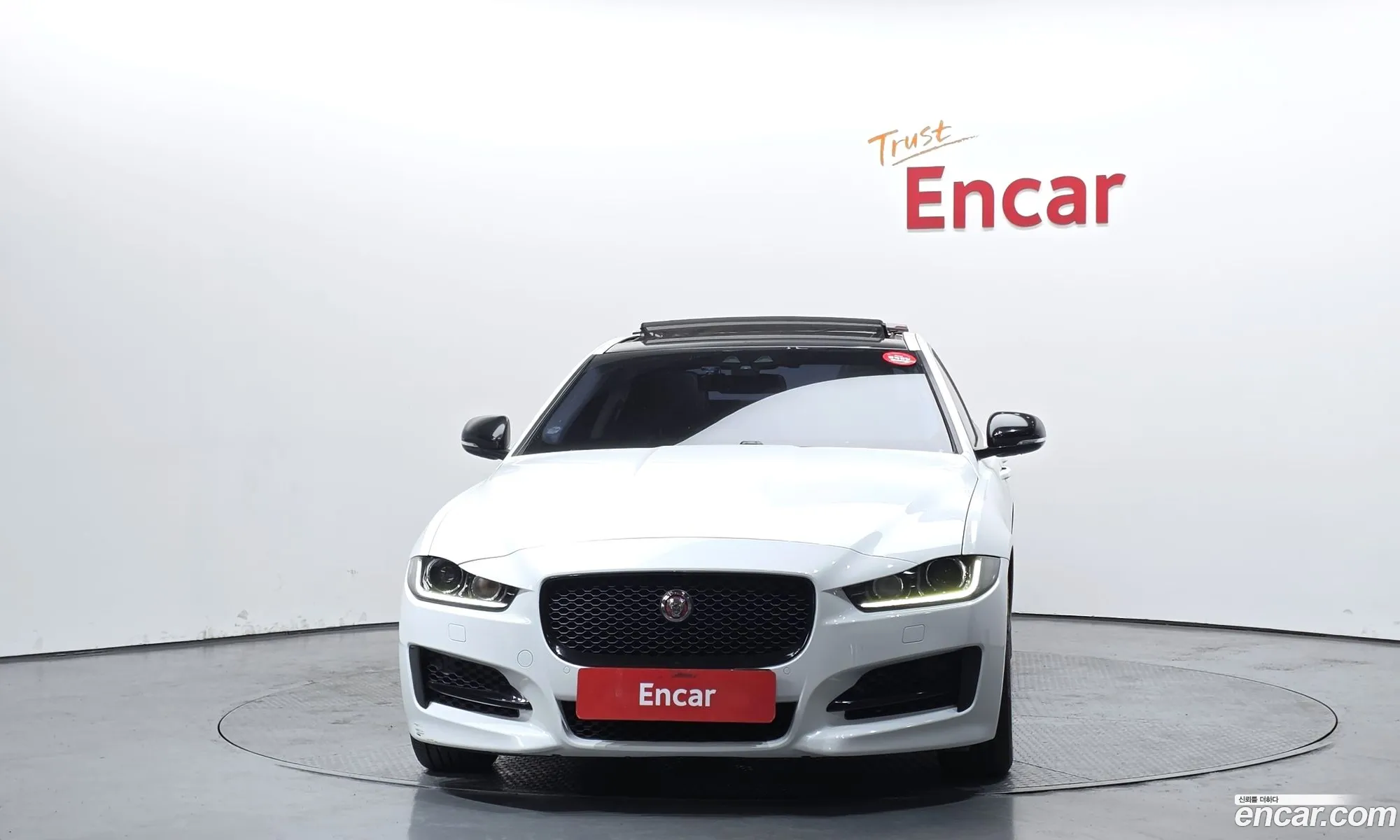 Jaguar XE 2016 SAJAB4BN8GA925968 — 19