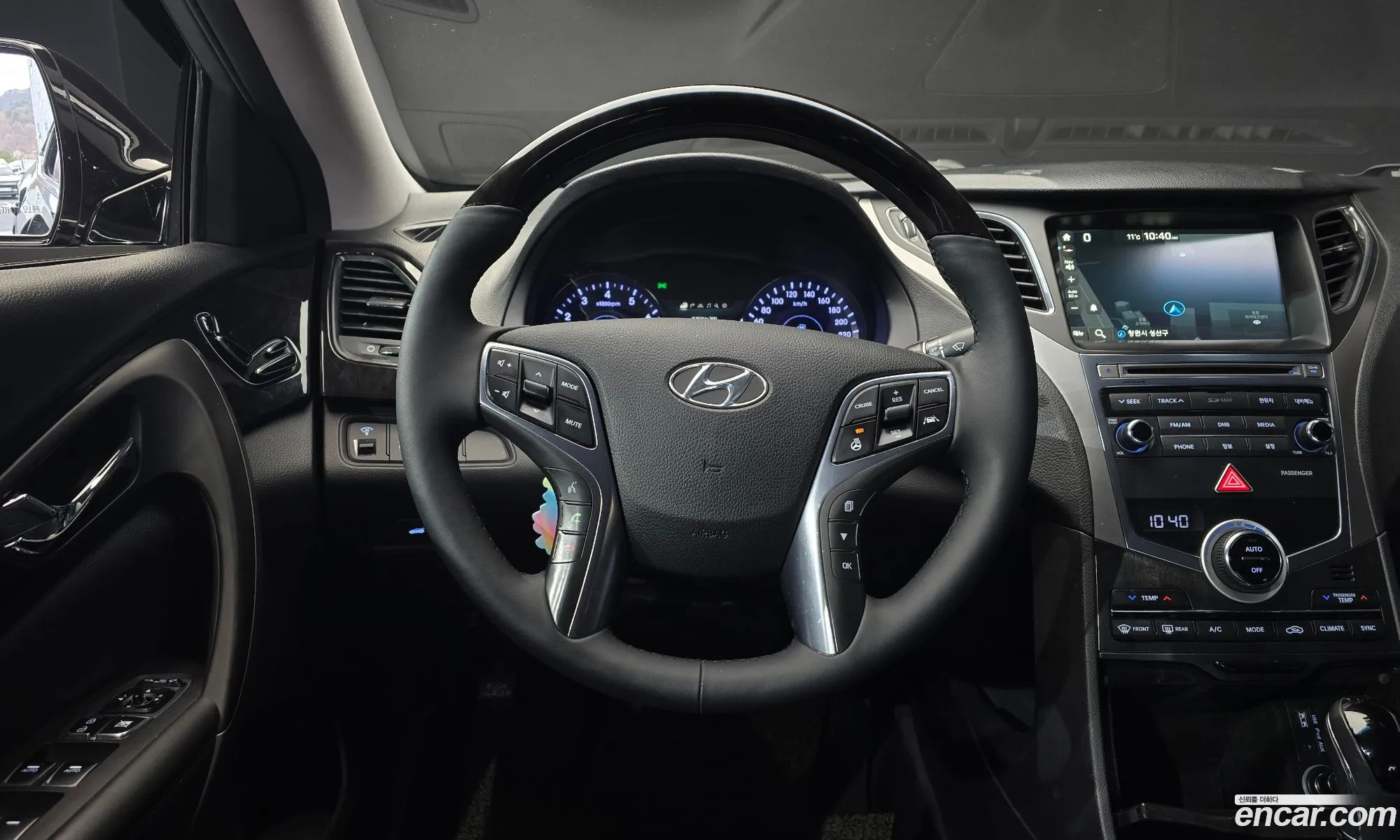 Hyundai Grandeur HG 2015 — 19