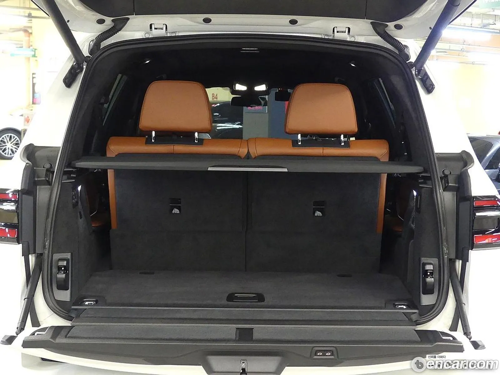 BMW X7 2023 — 10
