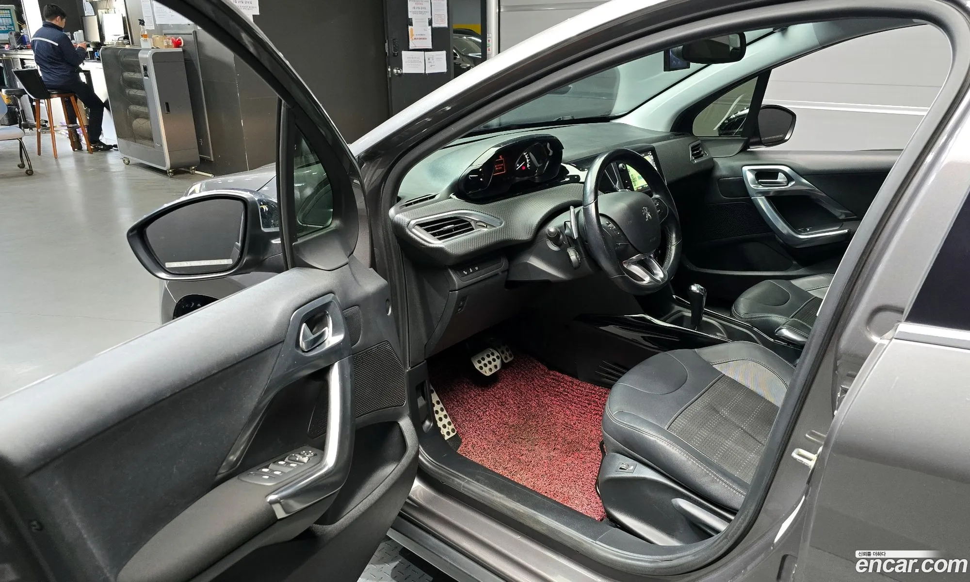 Peugeot 2008 2016 VF3CUBHYMGY043606 — 18