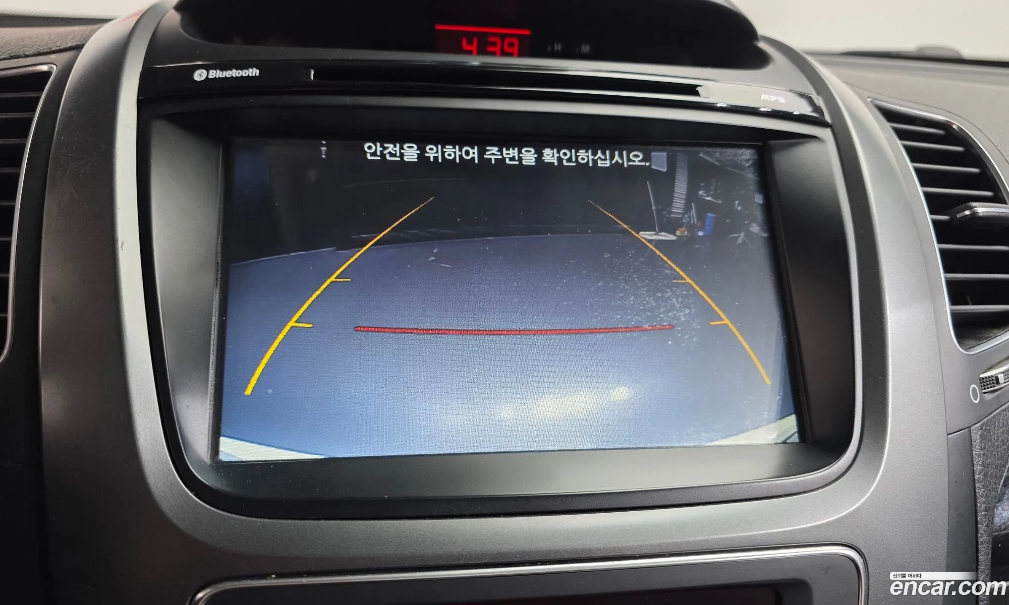 Kia Sorento R 2012 — 17