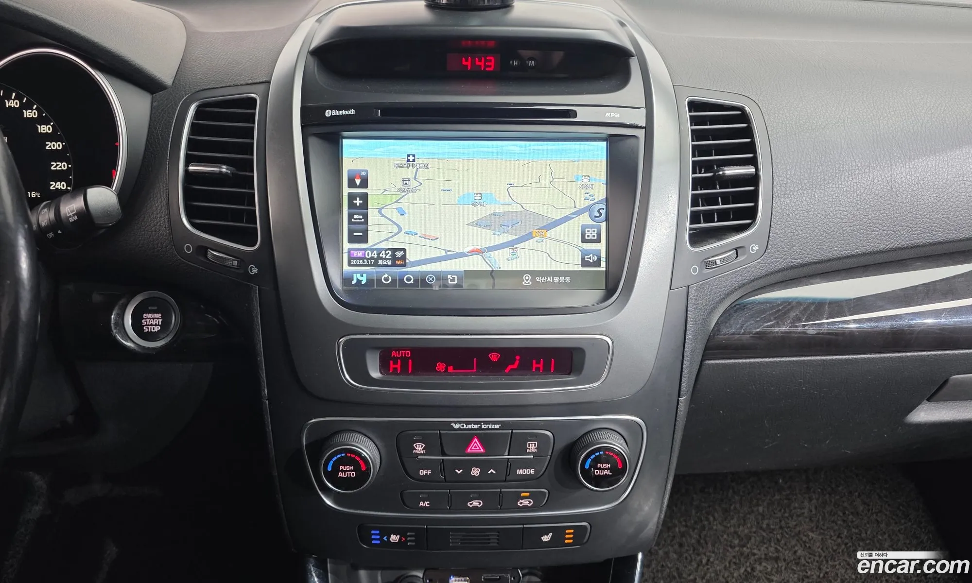 Kia Sorento R 2012 — 3