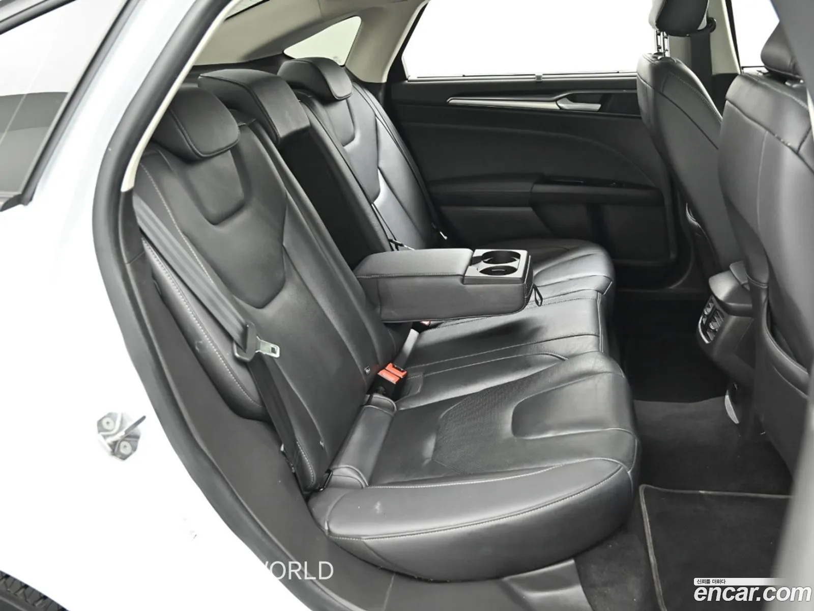 Ford Mondeo 2020 — 19