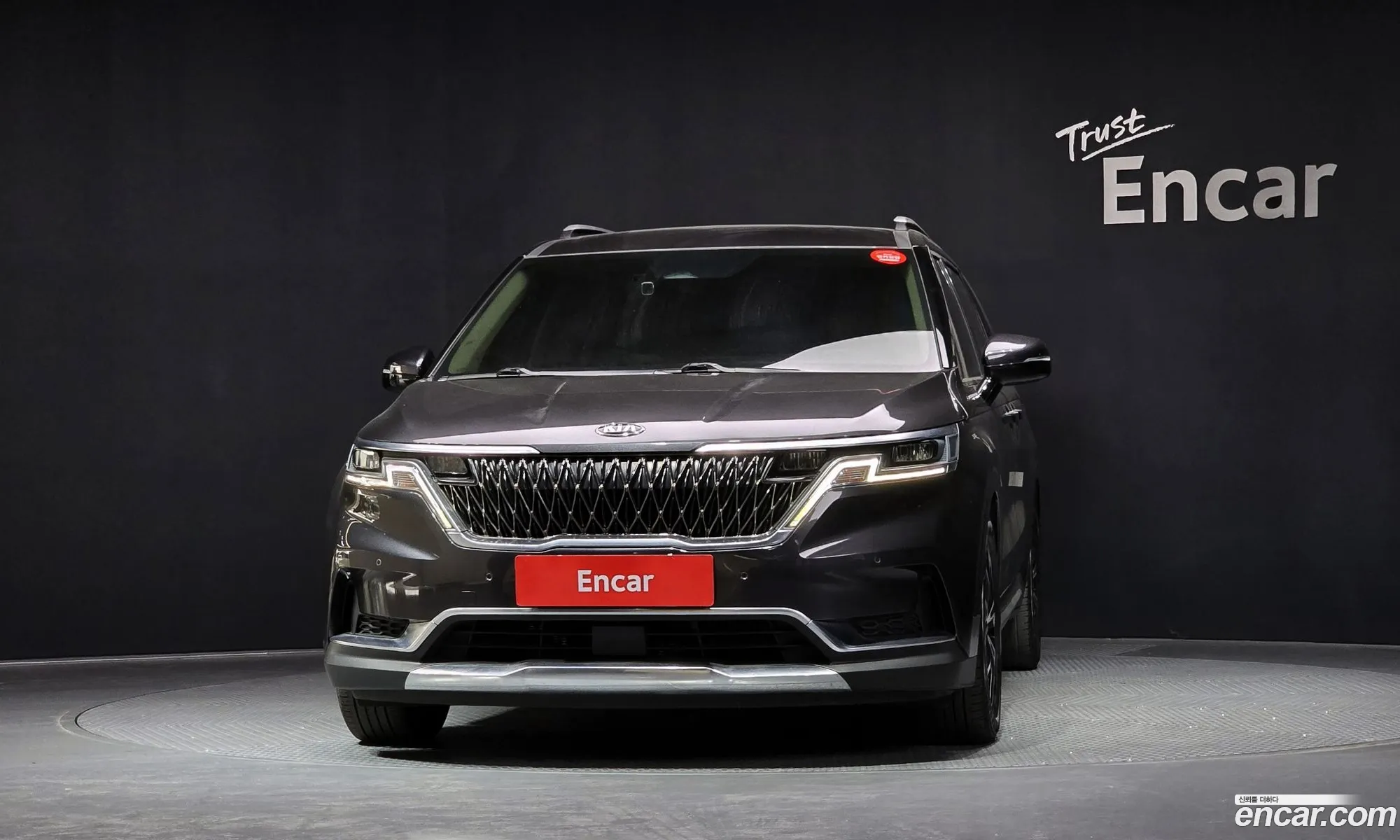 Kia Carnival 2021 — 14