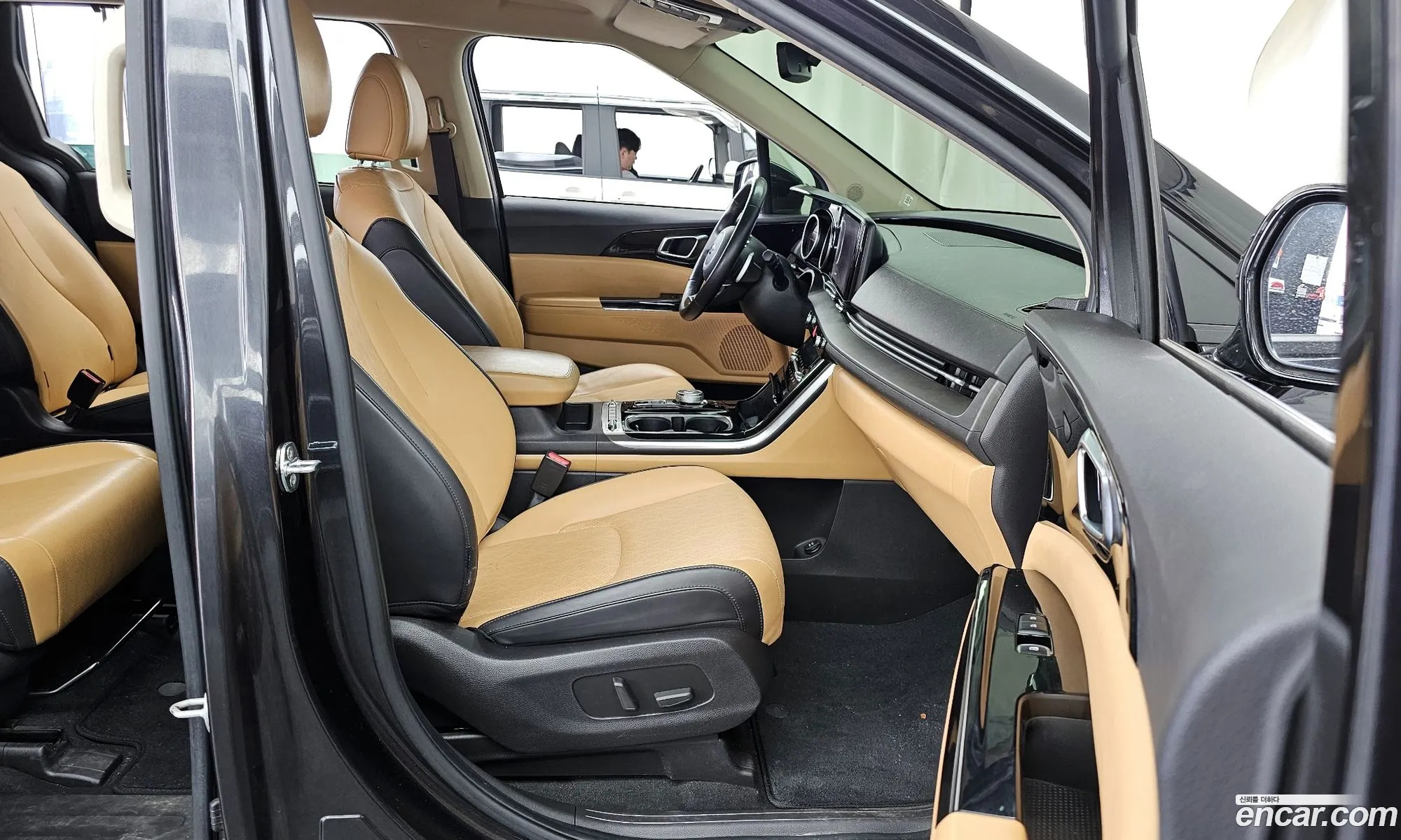 Kia Carnival 2021 — 9