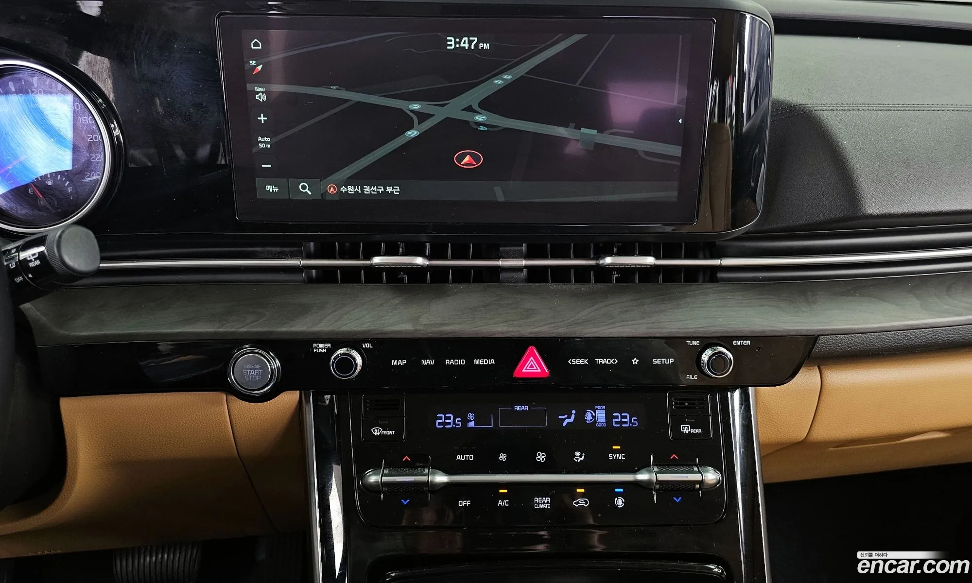 Kia Carnival 2021 — 10
