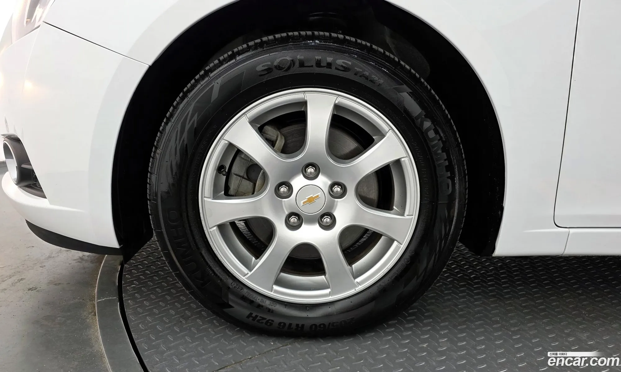 Chevrolet (GM Daewoo) Cruze 2011 — 13