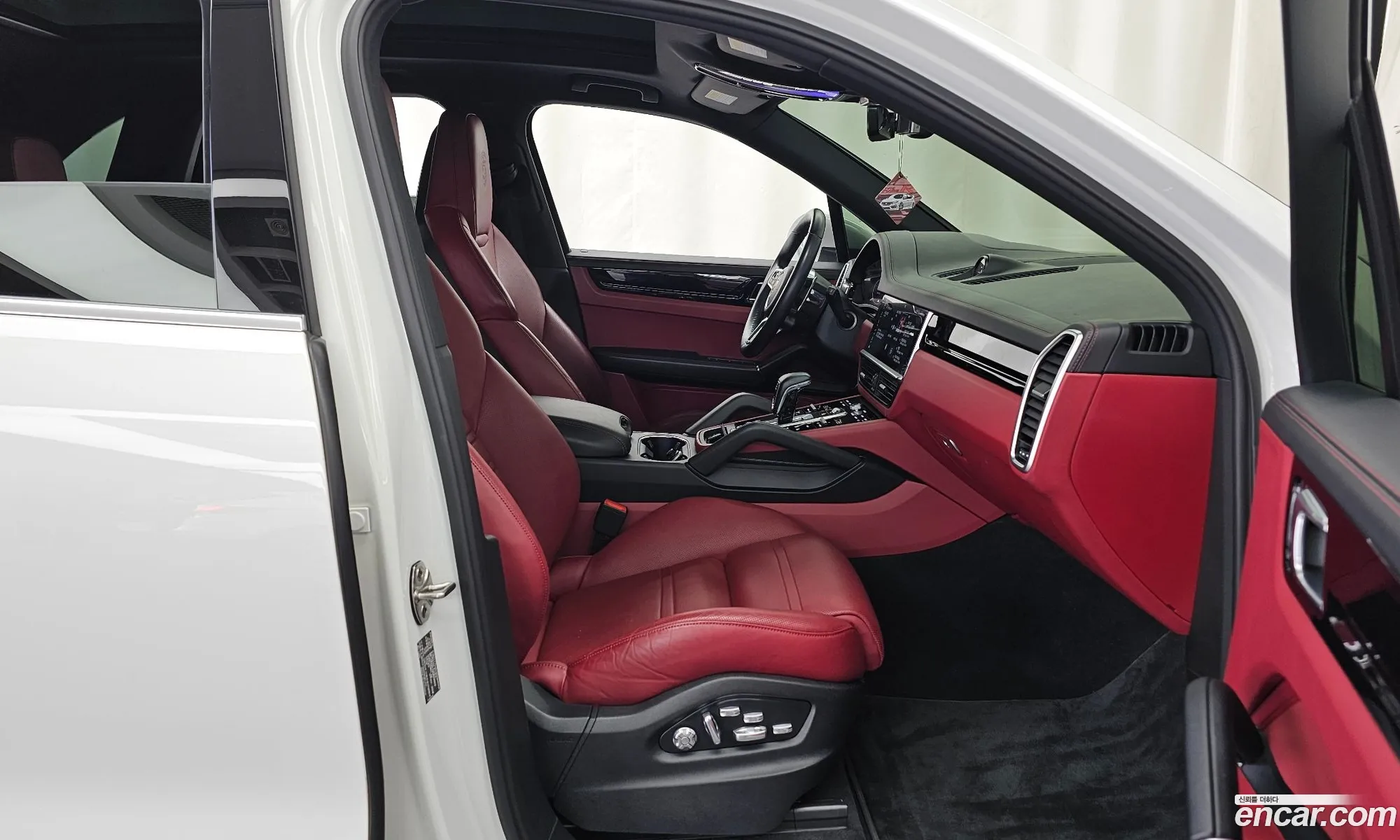 Porsche Cayenne 2019 WP1AA29Y7KDA23923 — 9