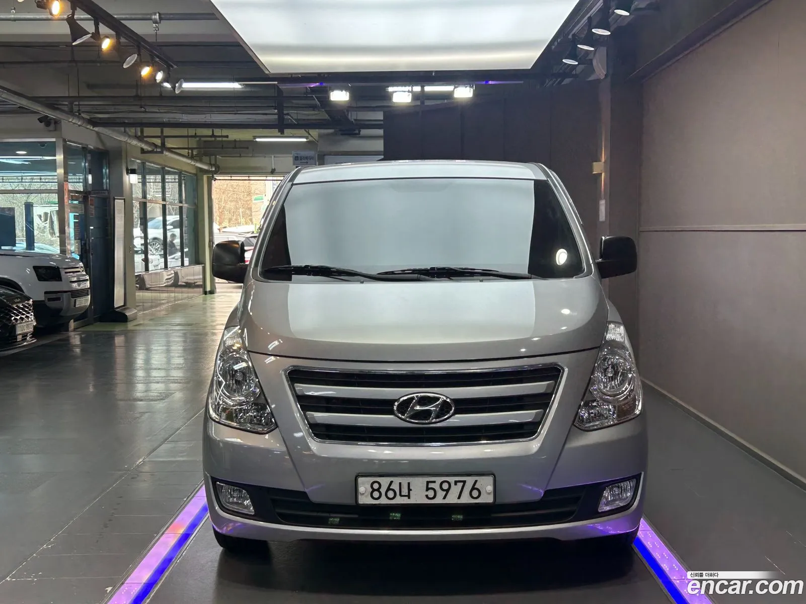 Hyundai Grand Starex 2017 — 14