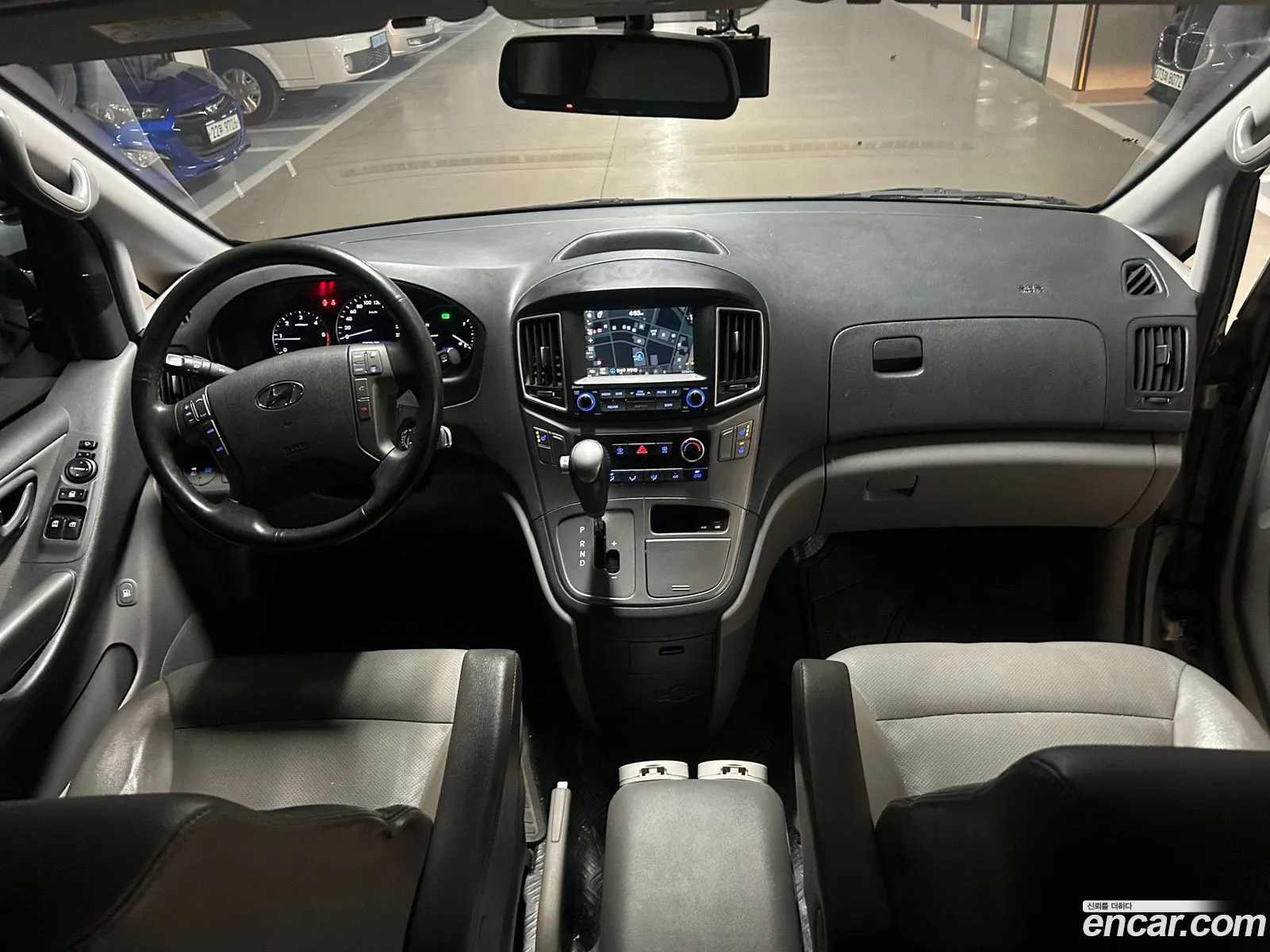 Hyundai Grand Starex 2017 — 17