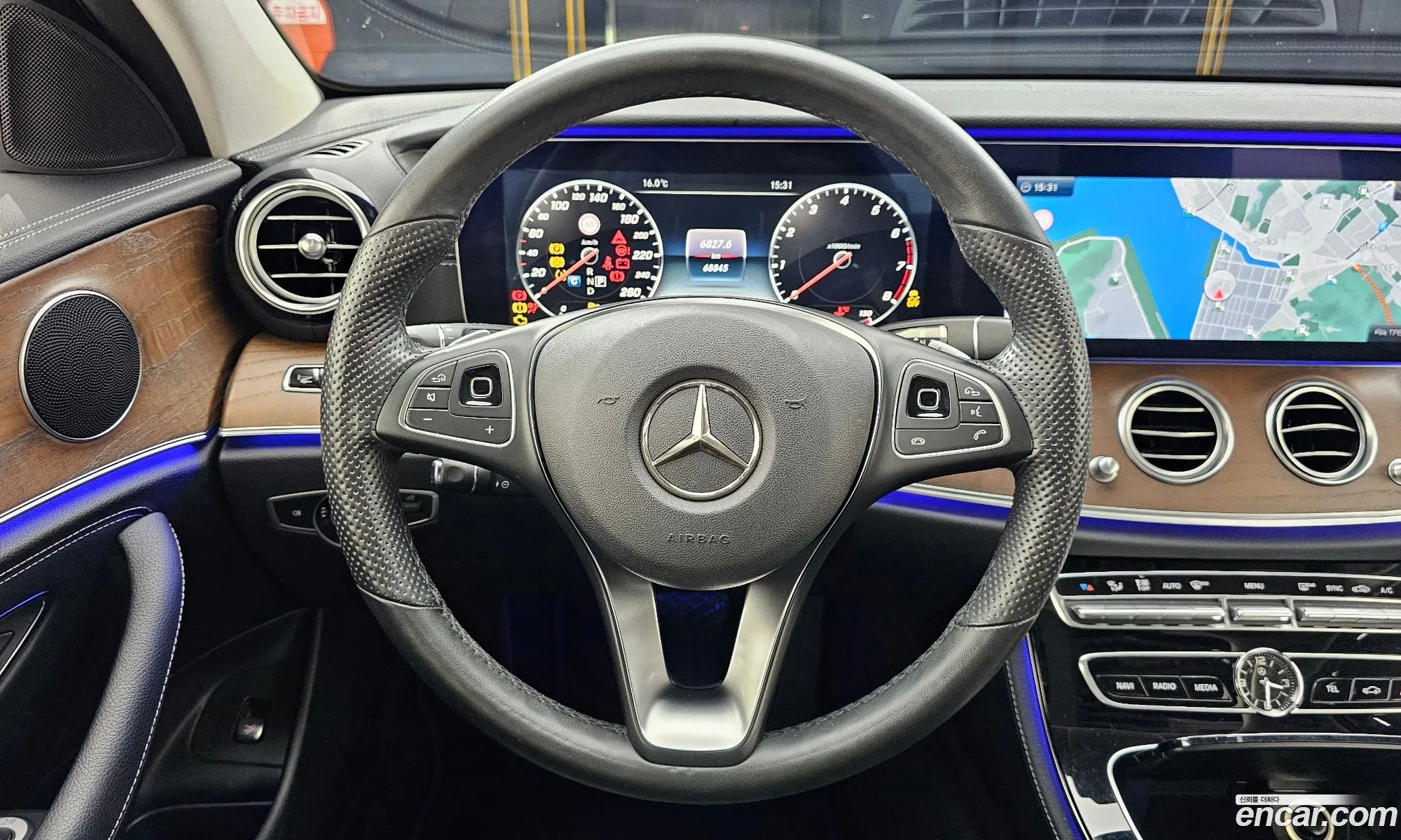 Mercedes-Benz E-Class W213 2017 WDDZF4JB3HA249126 — 10