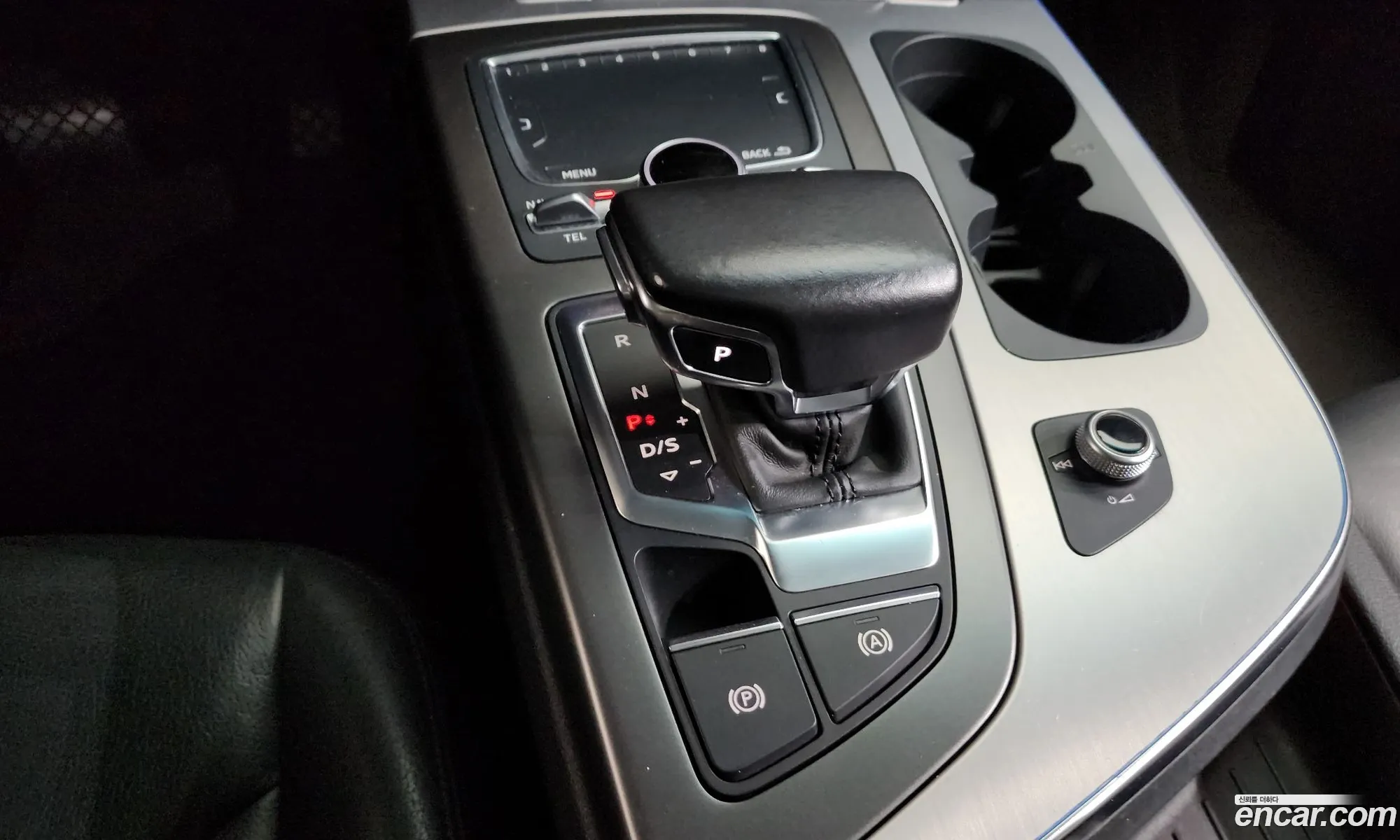 Audi Q7 2019 WAUZZZ4M0KD044541 — 19