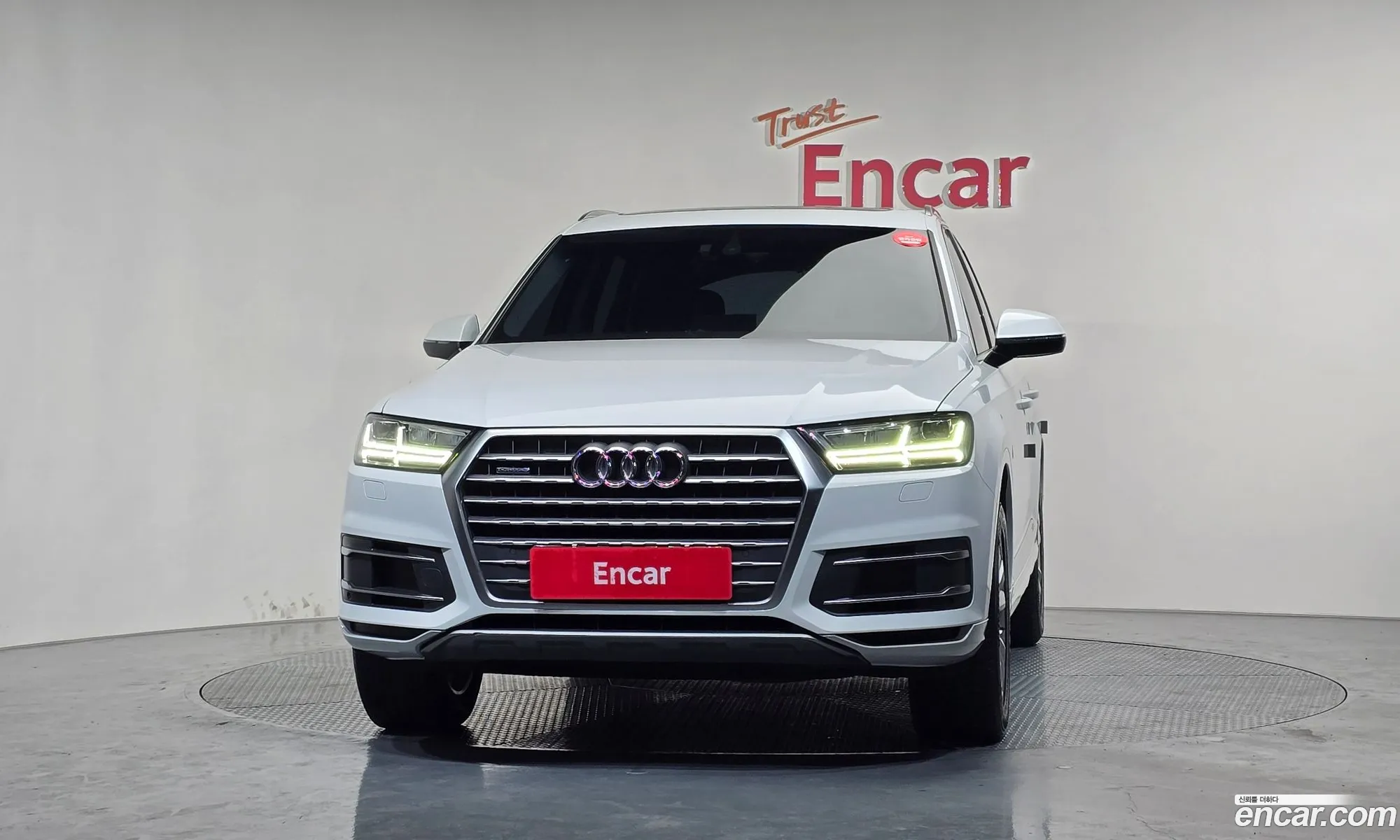 Audi Q7 2019 WAUZZZ4M0KD044541 — 4