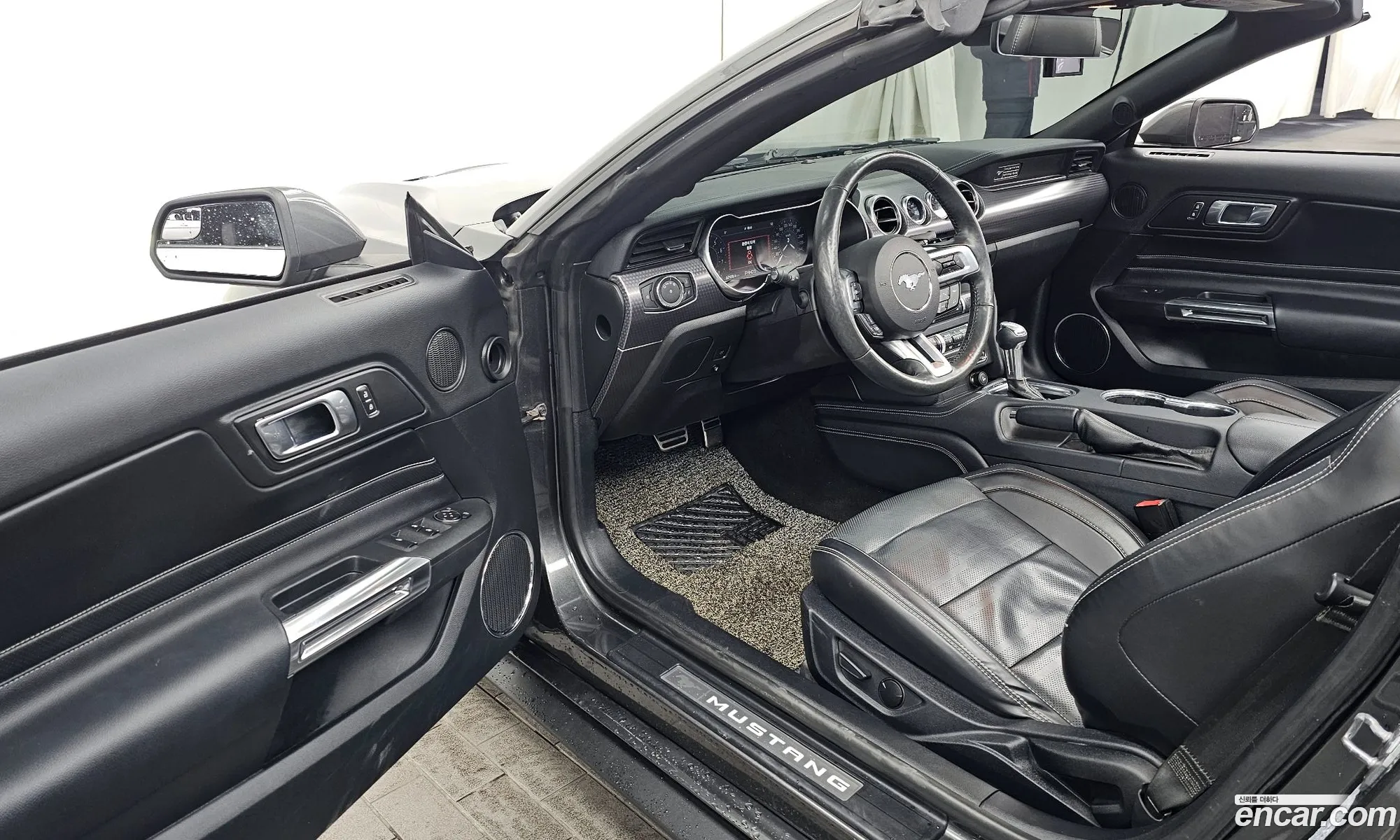 Ford Mustang 2020 — 9