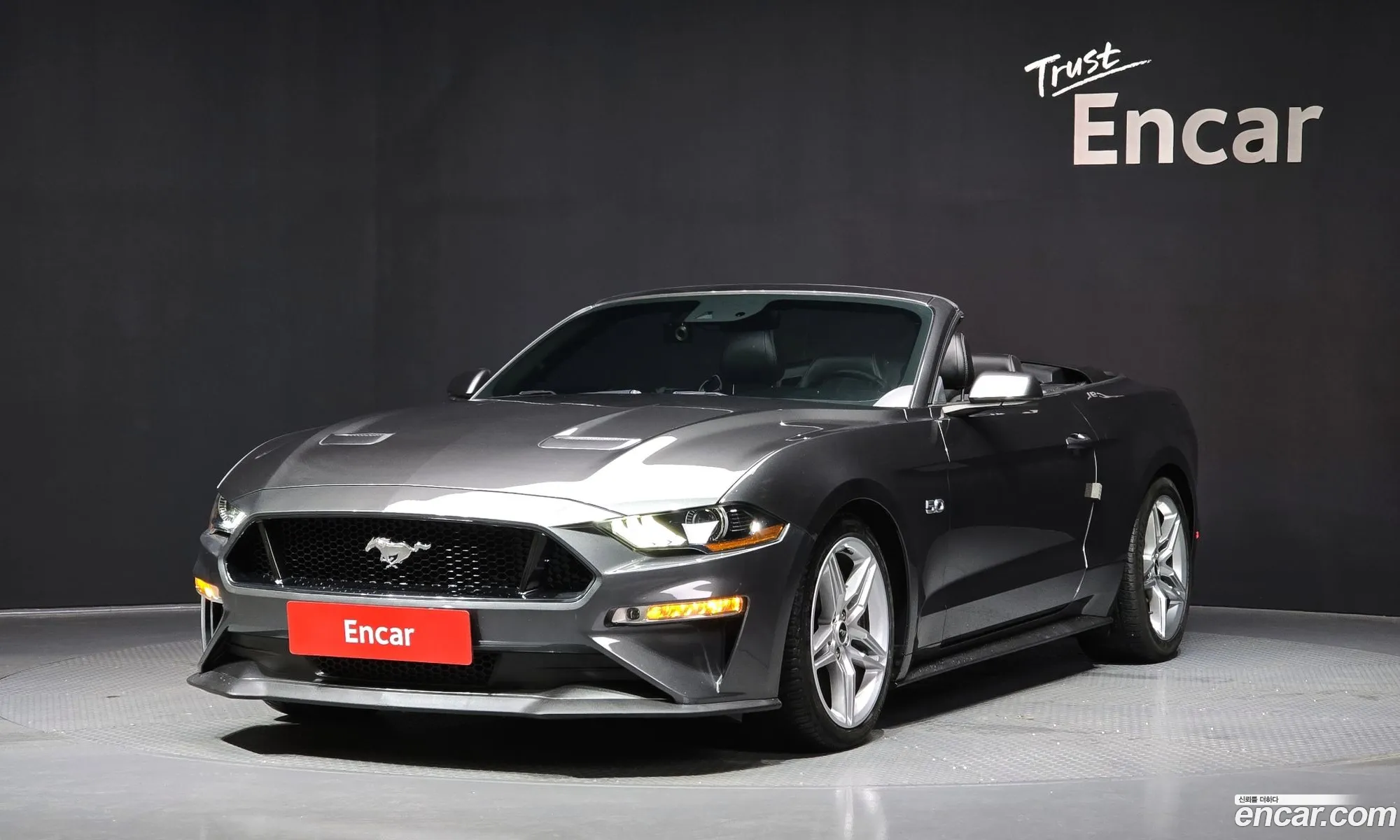 Ford Mustang 2020 — 18