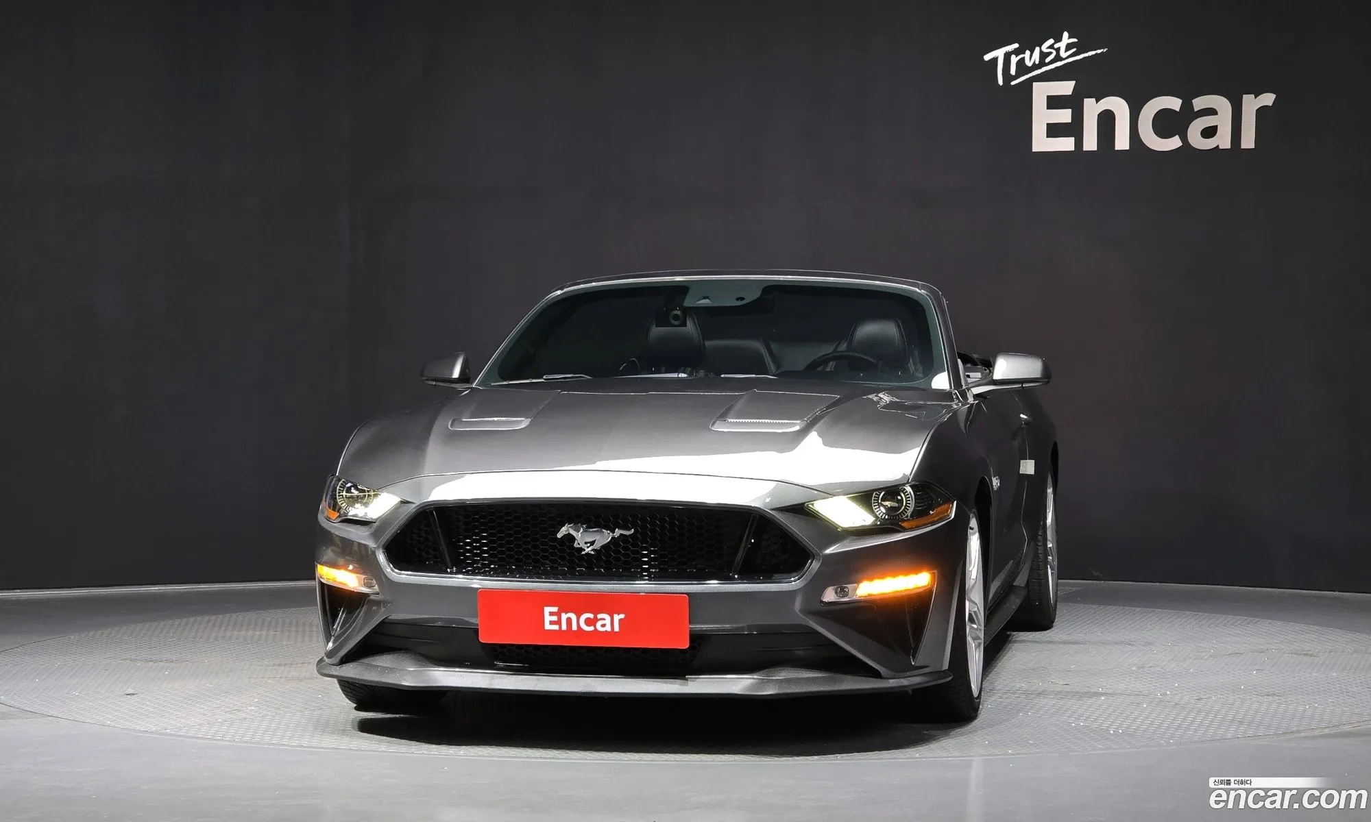Ford Mustang 2020 — 19