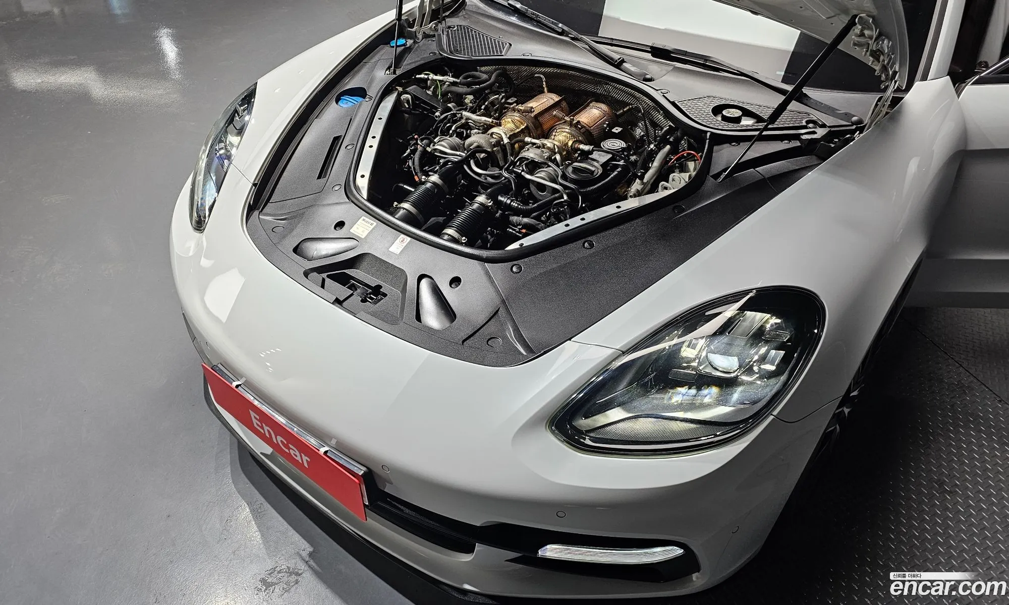 Porsche Panamera 2017 WP0AB2970JL131973 — 11
