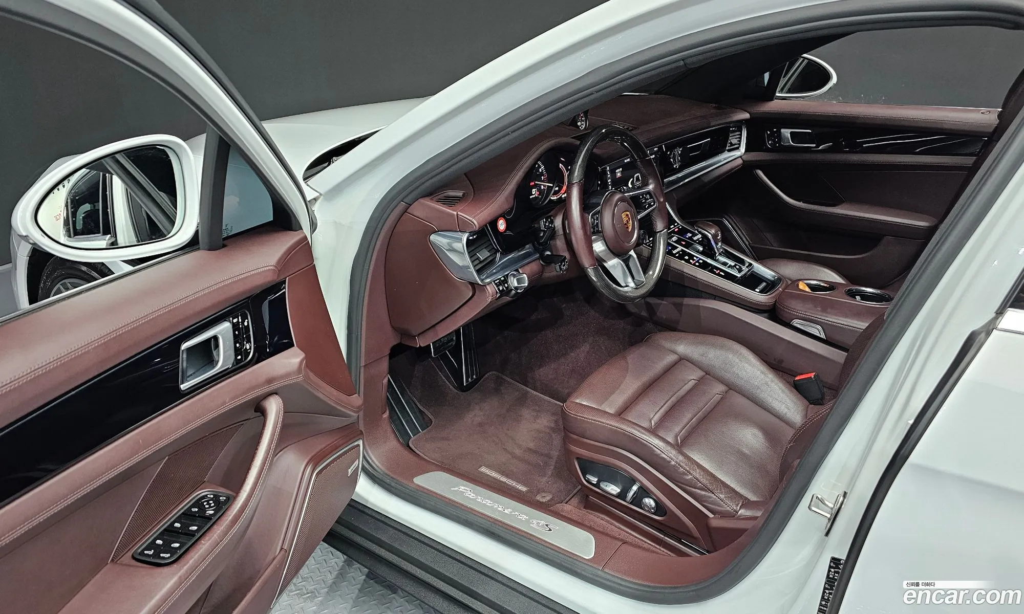 Porsche Panamera 2017 WP0AB2970JL131973 — 19