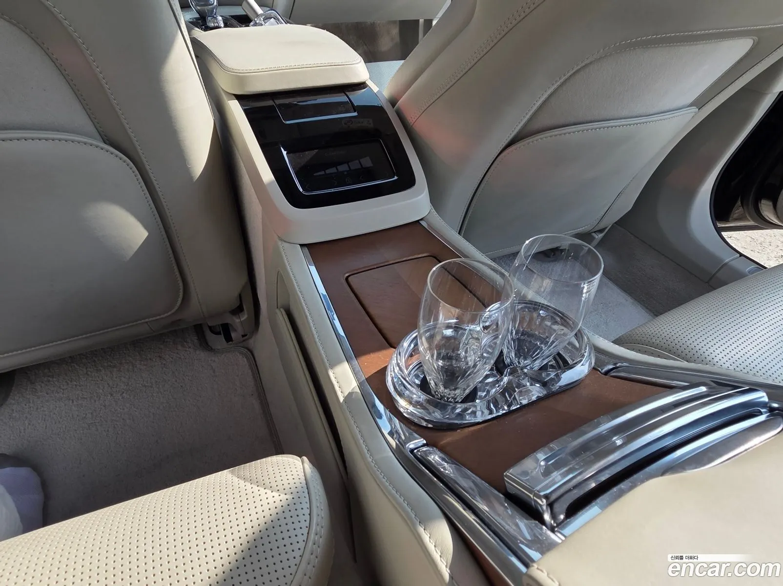Volvo S90 2020 LVYPTBR0DLP145532 — 9