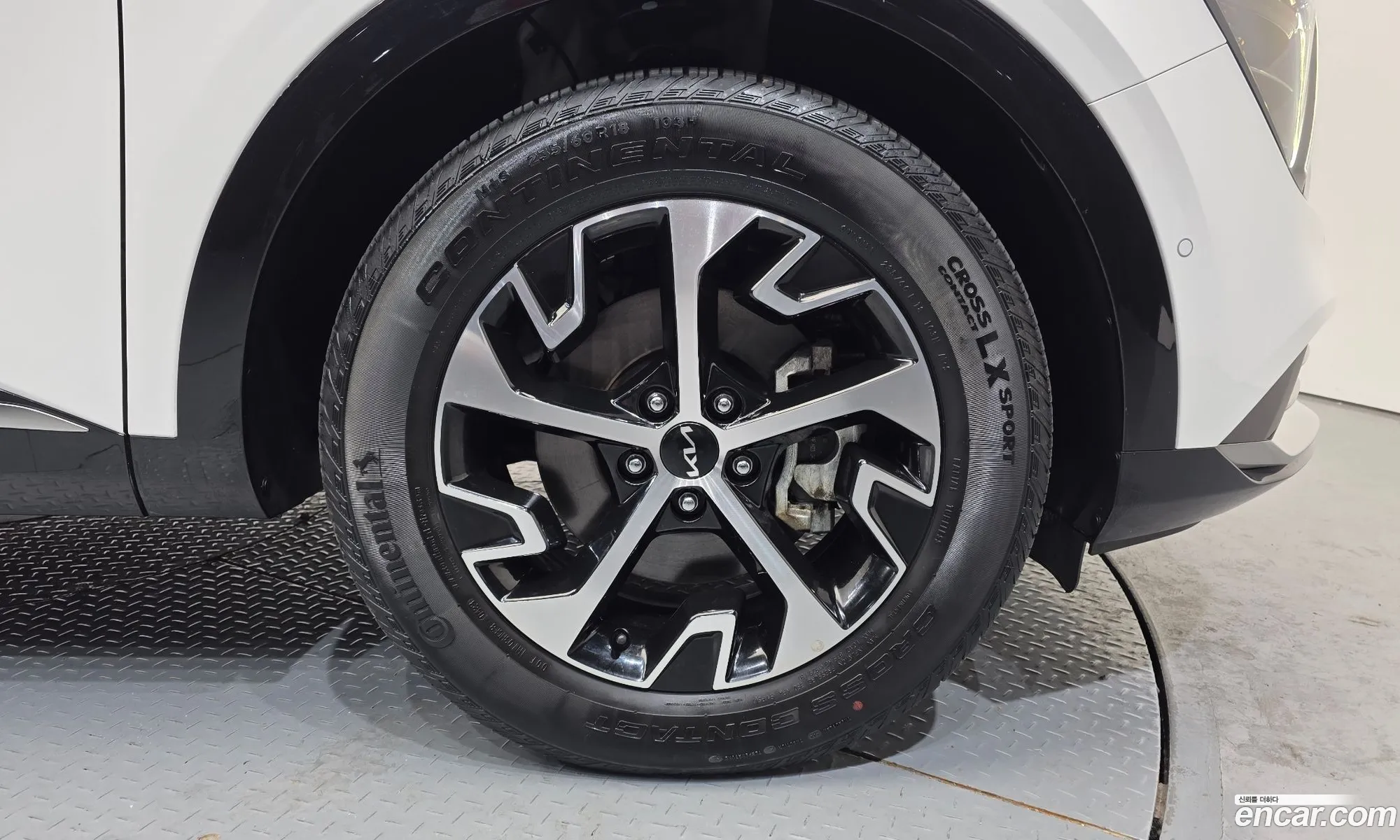 Kia Sportage Hybrid 2023 — 8