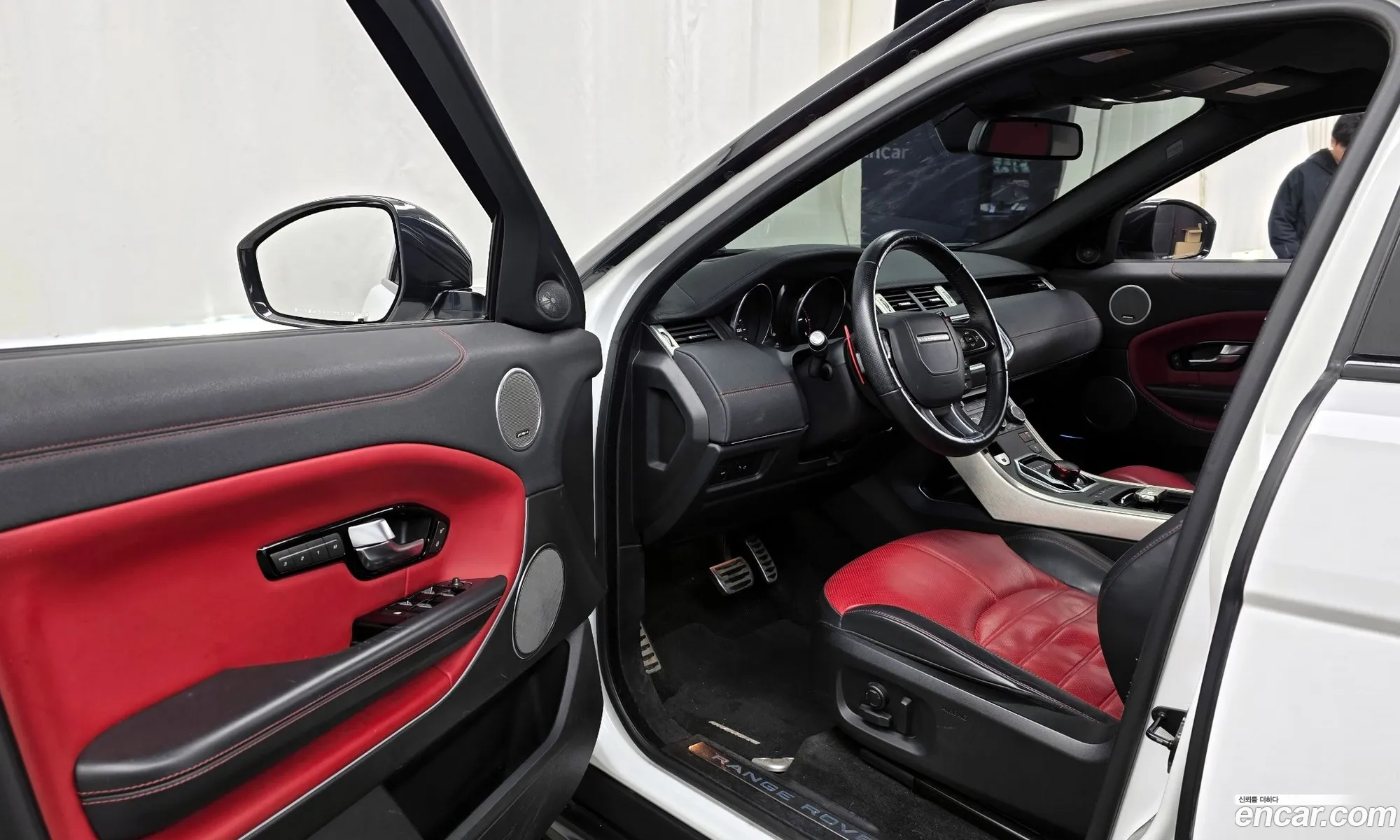 Land Rover Range Rover Evoque 2016 SALVA2BN5GH111557 — 3