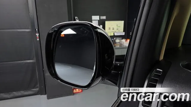 Hyundai Staria 2023 — 17