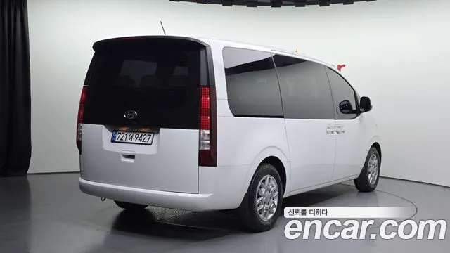 Hyundai Staria 2023 — 13
