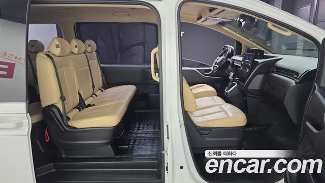 Hyundai Staria 2023 — 6