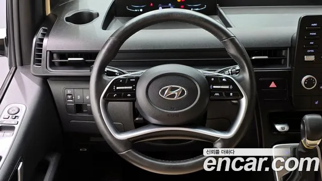 Hyundai Staria 2023 — 8