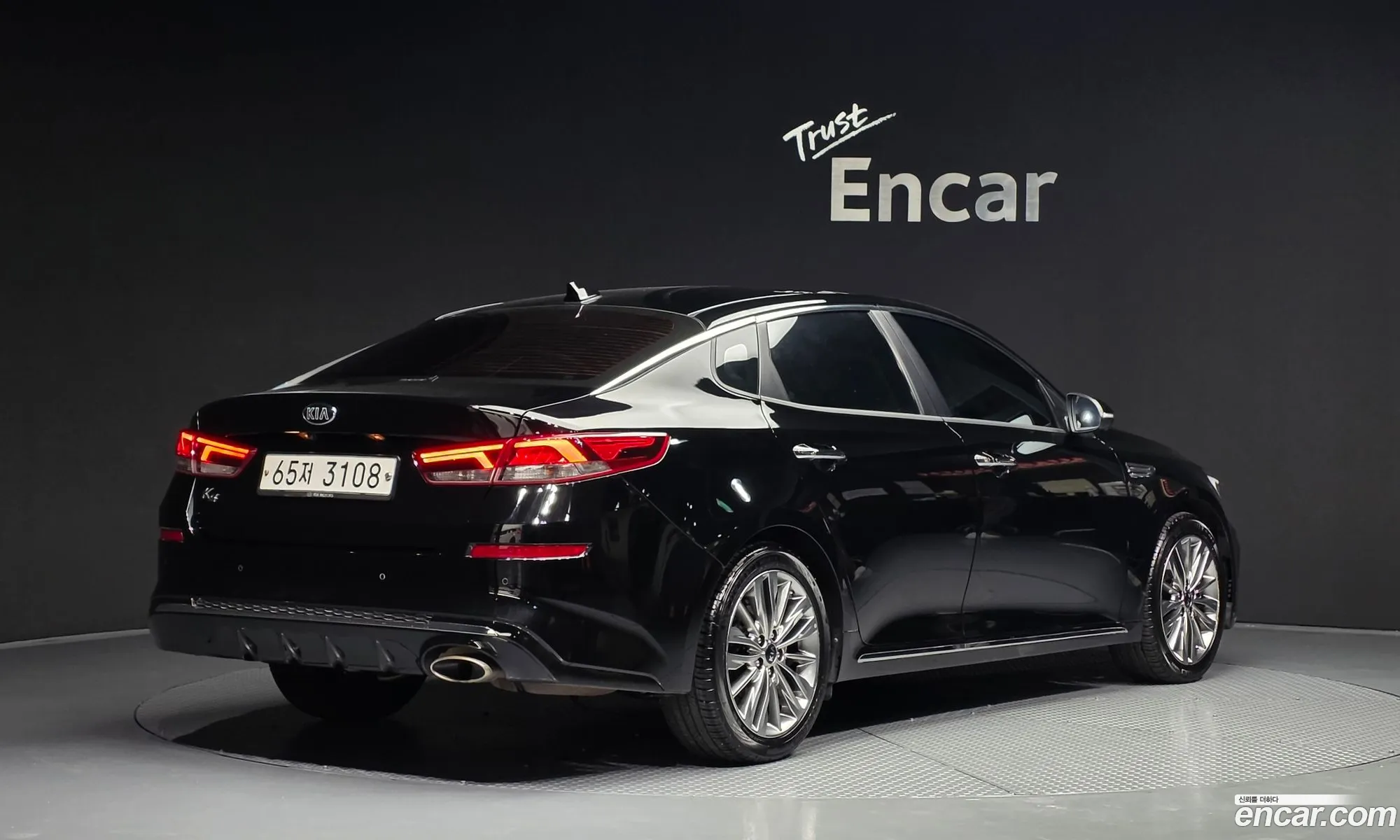 Kia K5 2018 — 19
