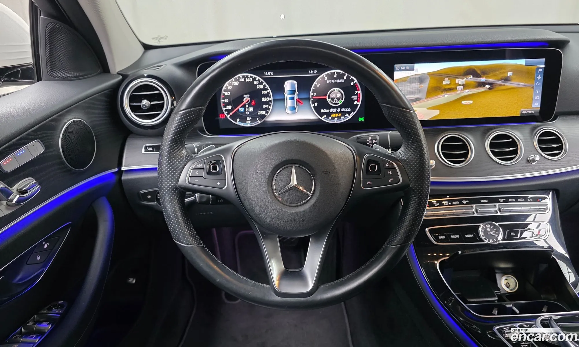 Mercedes-Benz E-Class W213 2017 WDDZF4KB2HA190617 — 7