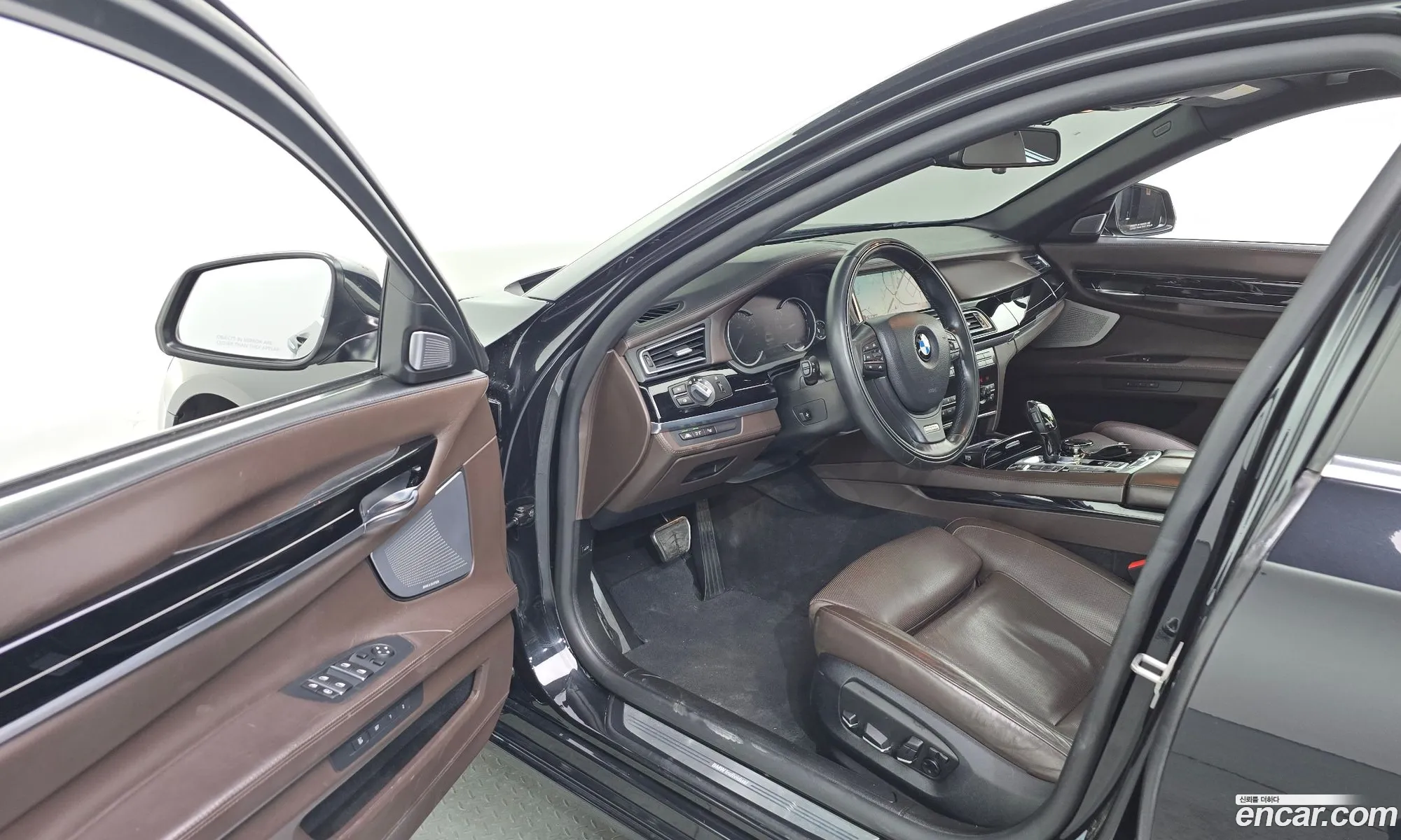 BMW 7 Series 2015 — 18