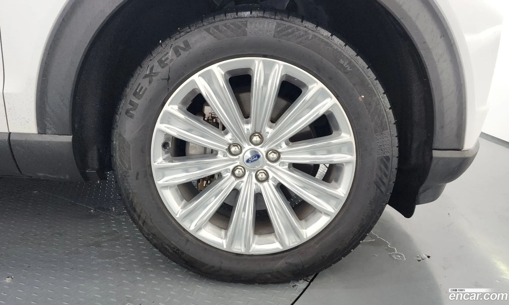 Ford Explorer 6th Gen 2020 1FM5K8FY8LGC11627 — 6
