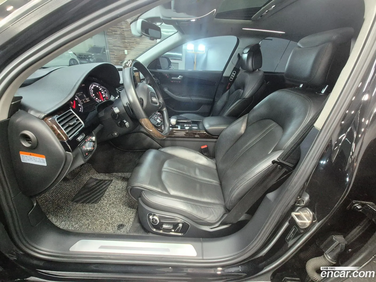 Audi A8 2014 — 15