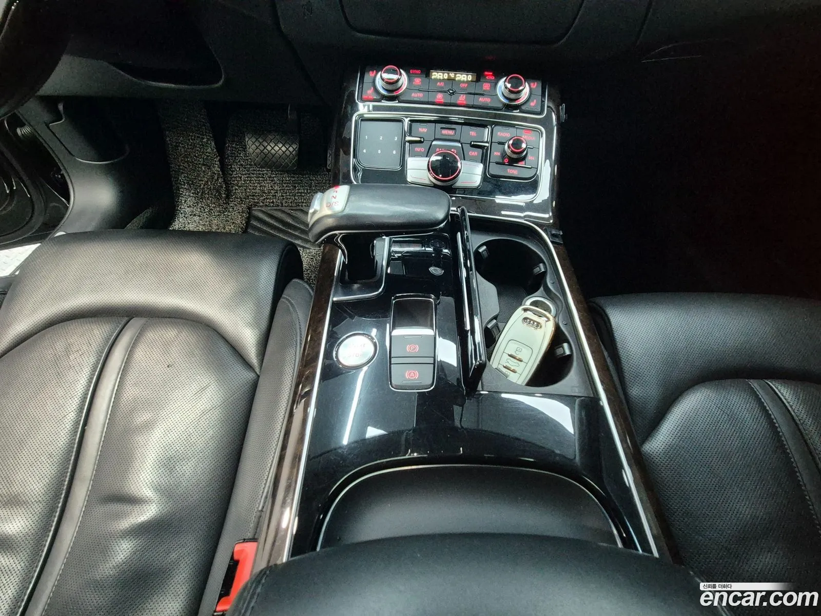 Audi A8 2014 — 9