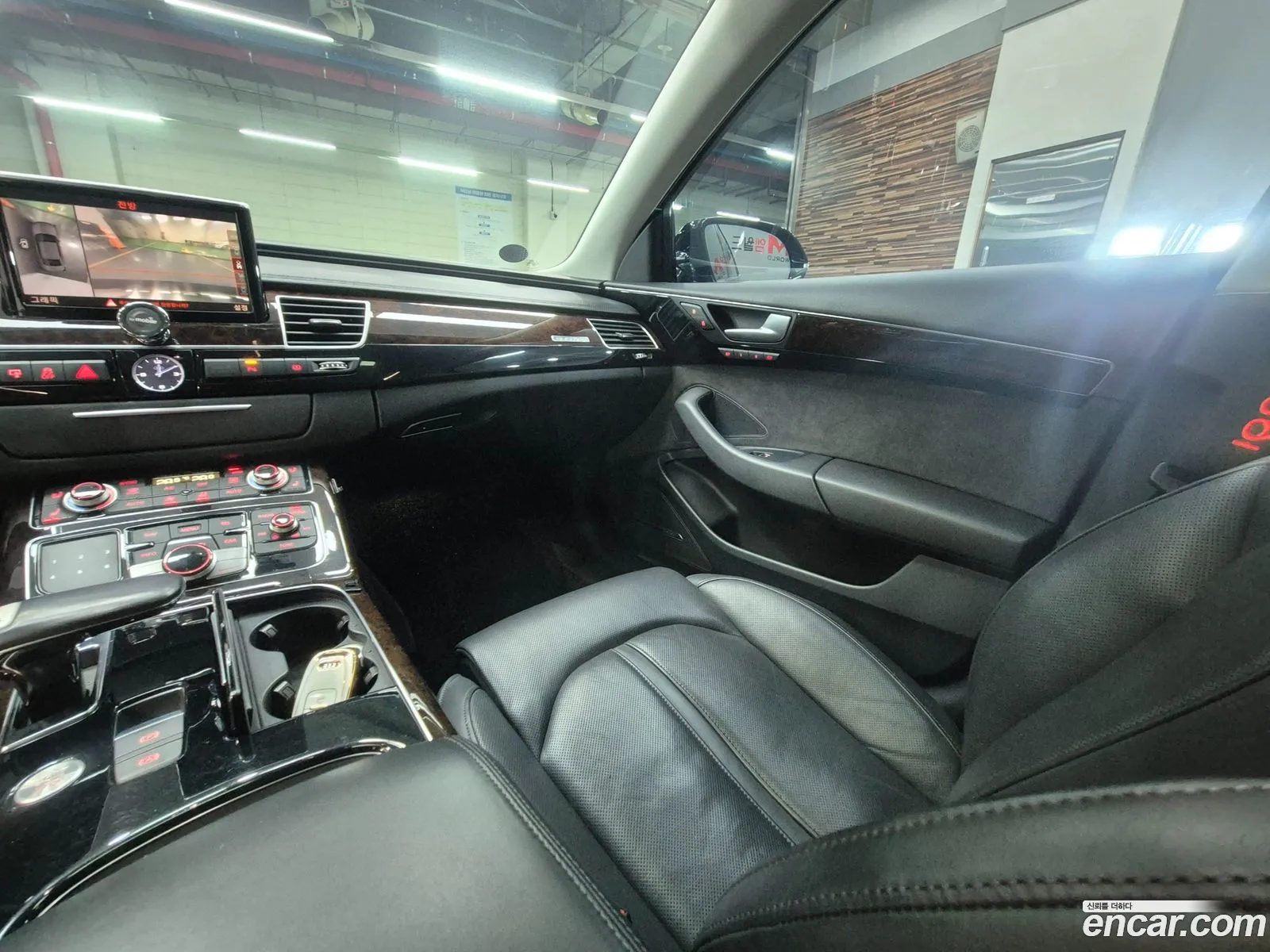 Audi A8 2014 — 16