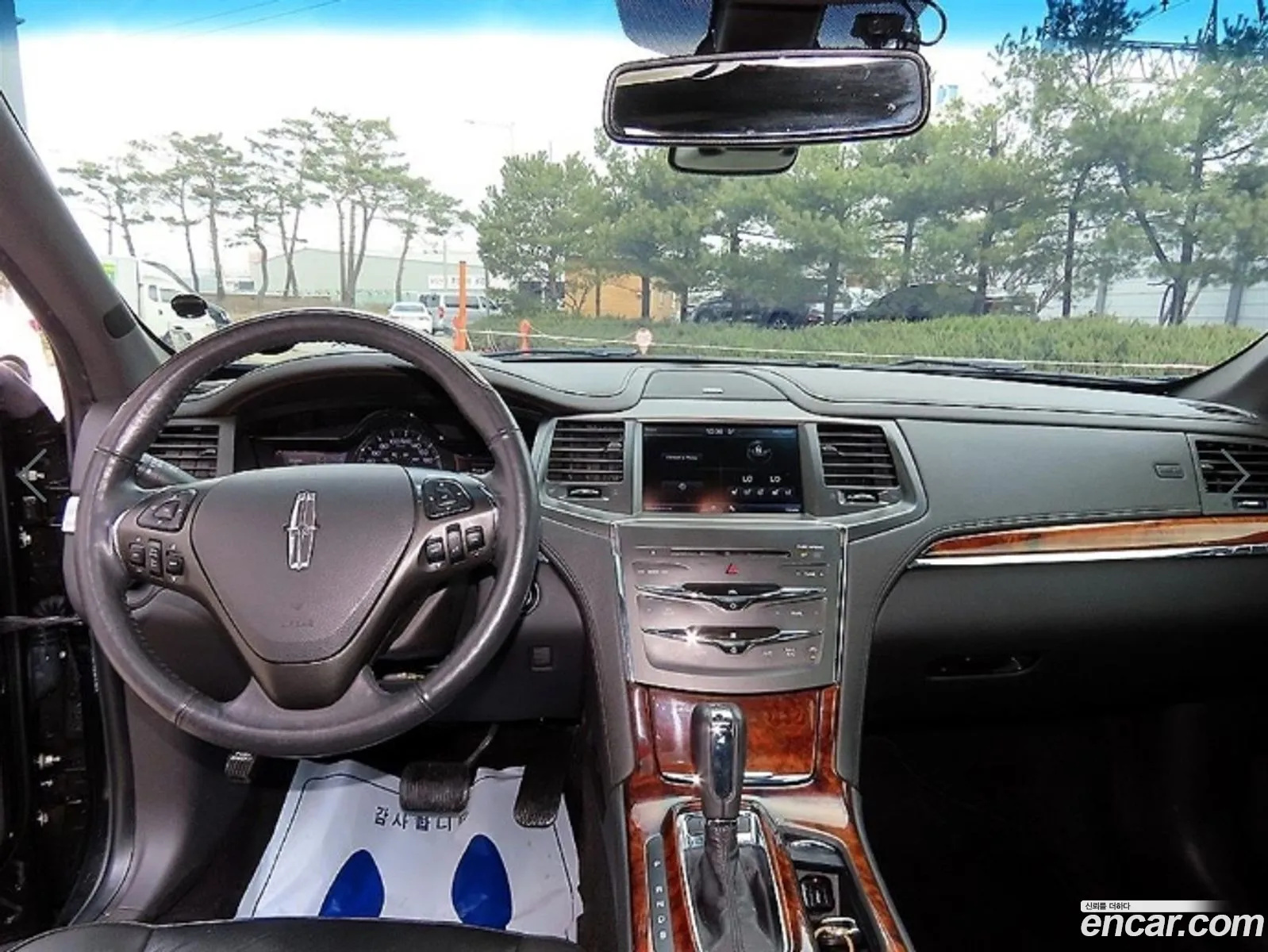 Lincoln MKS 2013 — 18