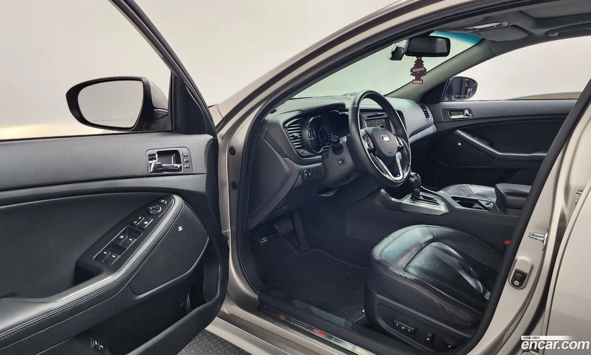 Kia K5 Hybrid 2011 — 18