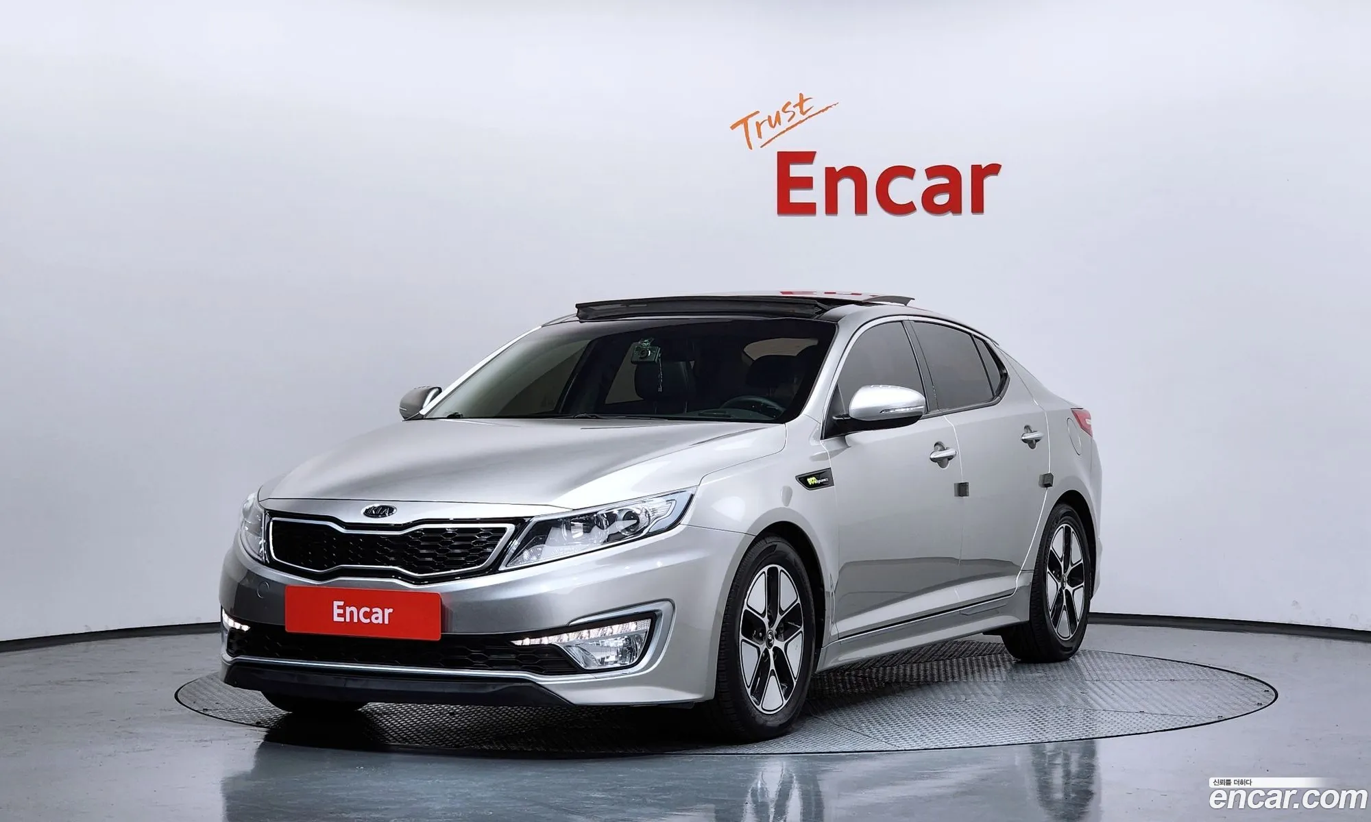 Kia K5 Hybrid 2011 — 2