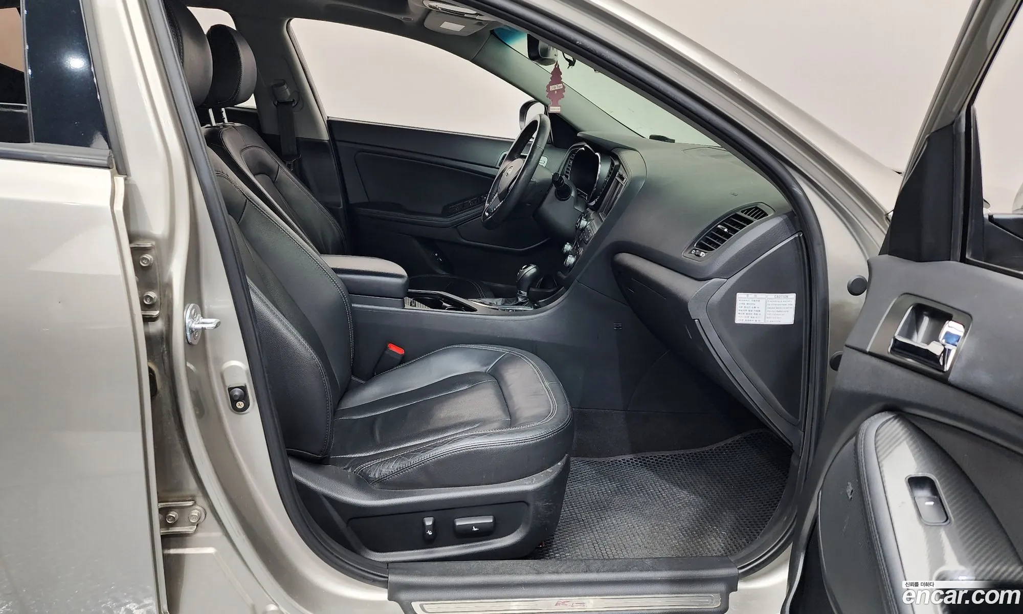 Kia K5 Hybrid 2011 — 9