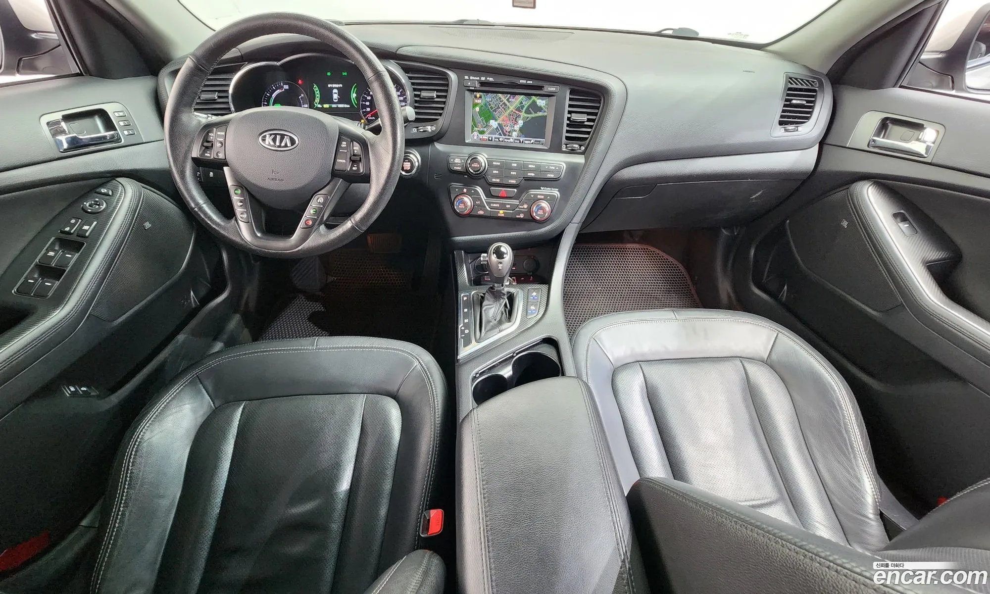 Kia K5 Hybrid 2011 — 17
