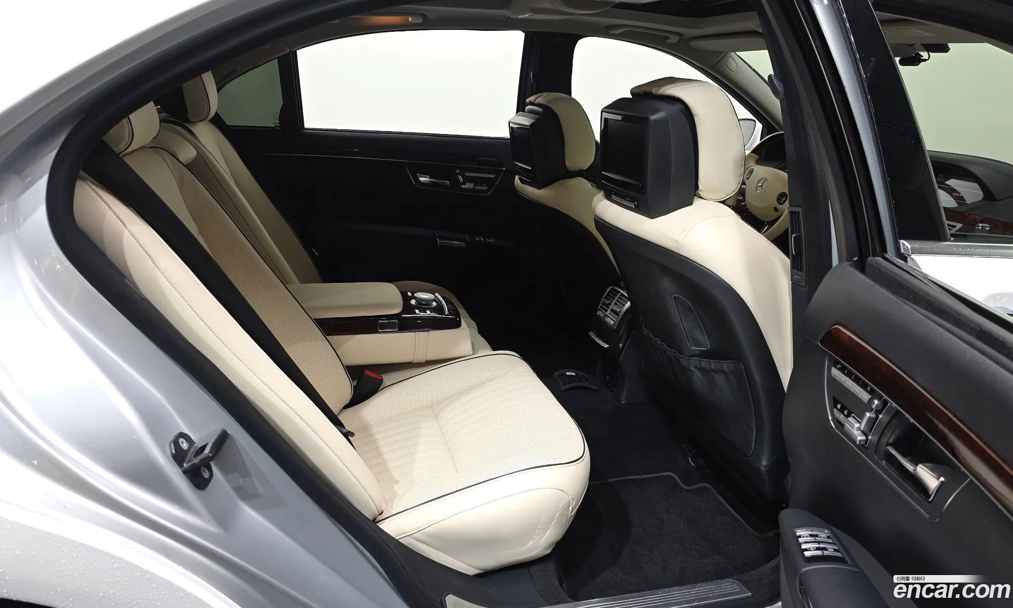 Mercedes-Benz S-Class W221 2007 — 16