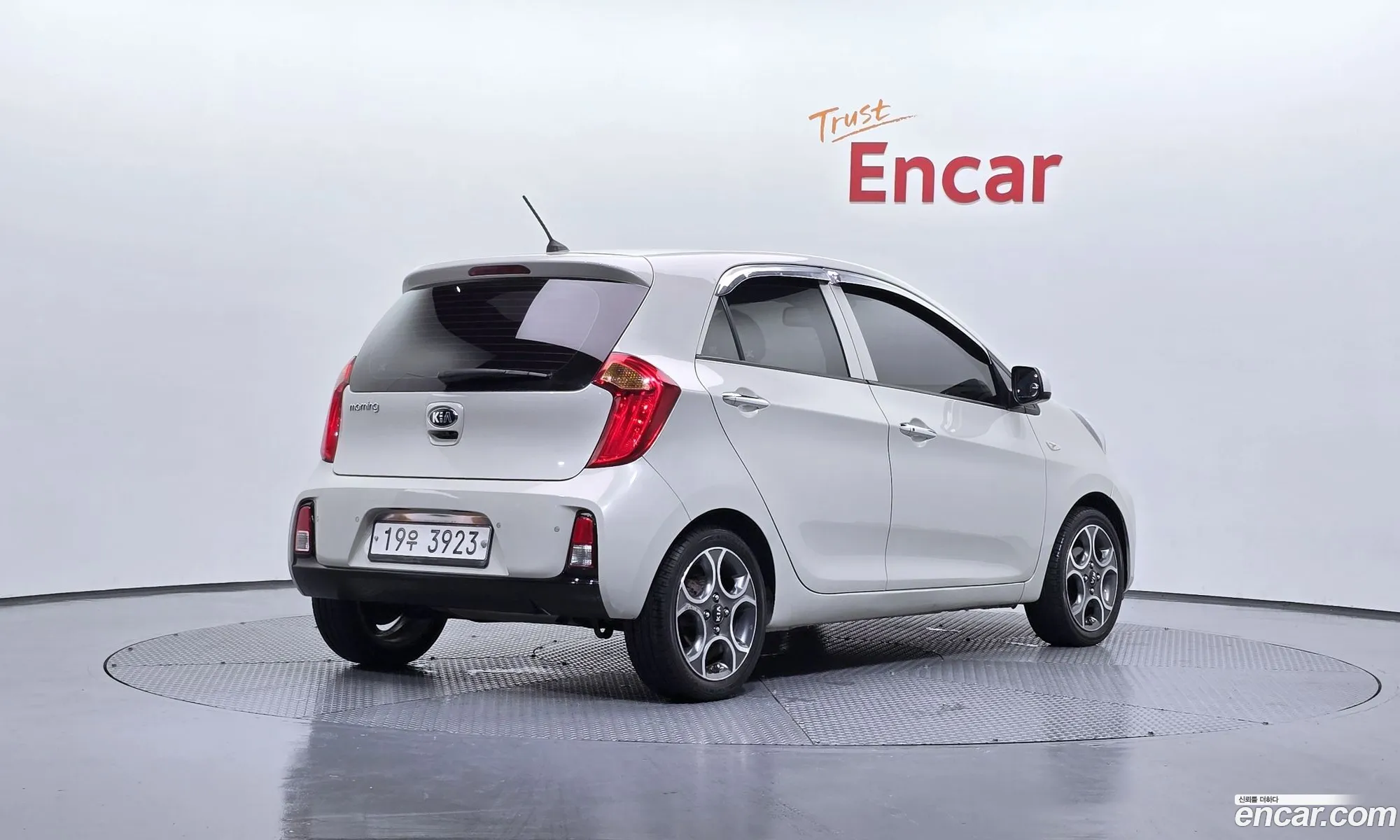 Kia Morning 2015 — 9