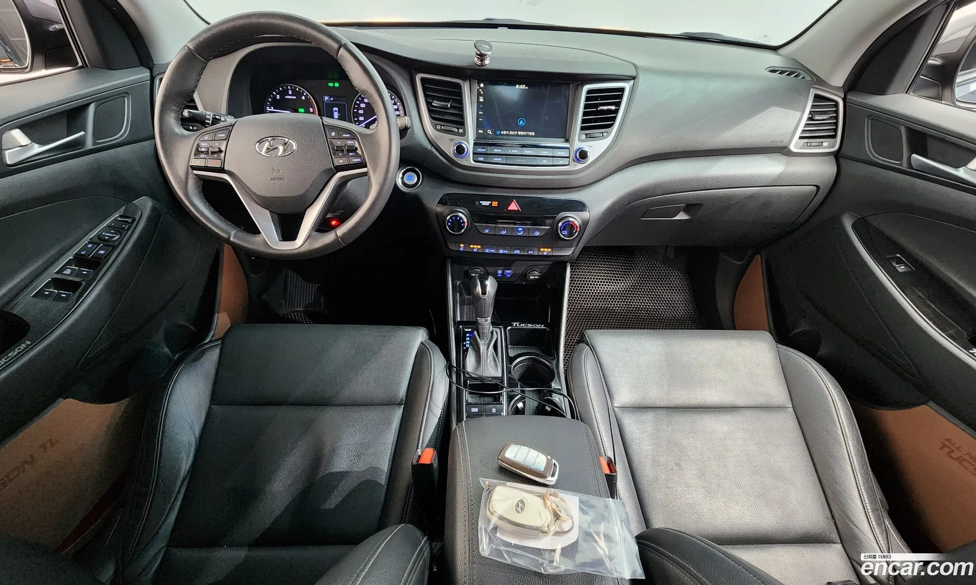 Hyundai Tucson 2016 KMHJ281ABHU334933 — 2