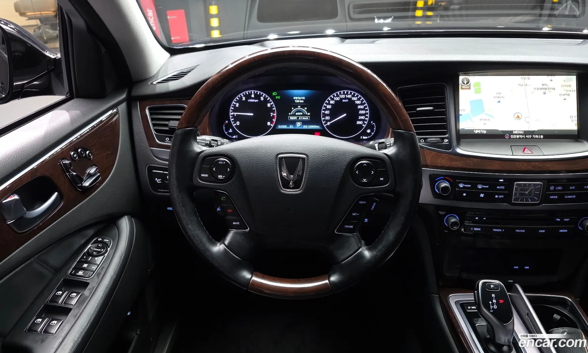 Hyundai Equus 2013 — 13