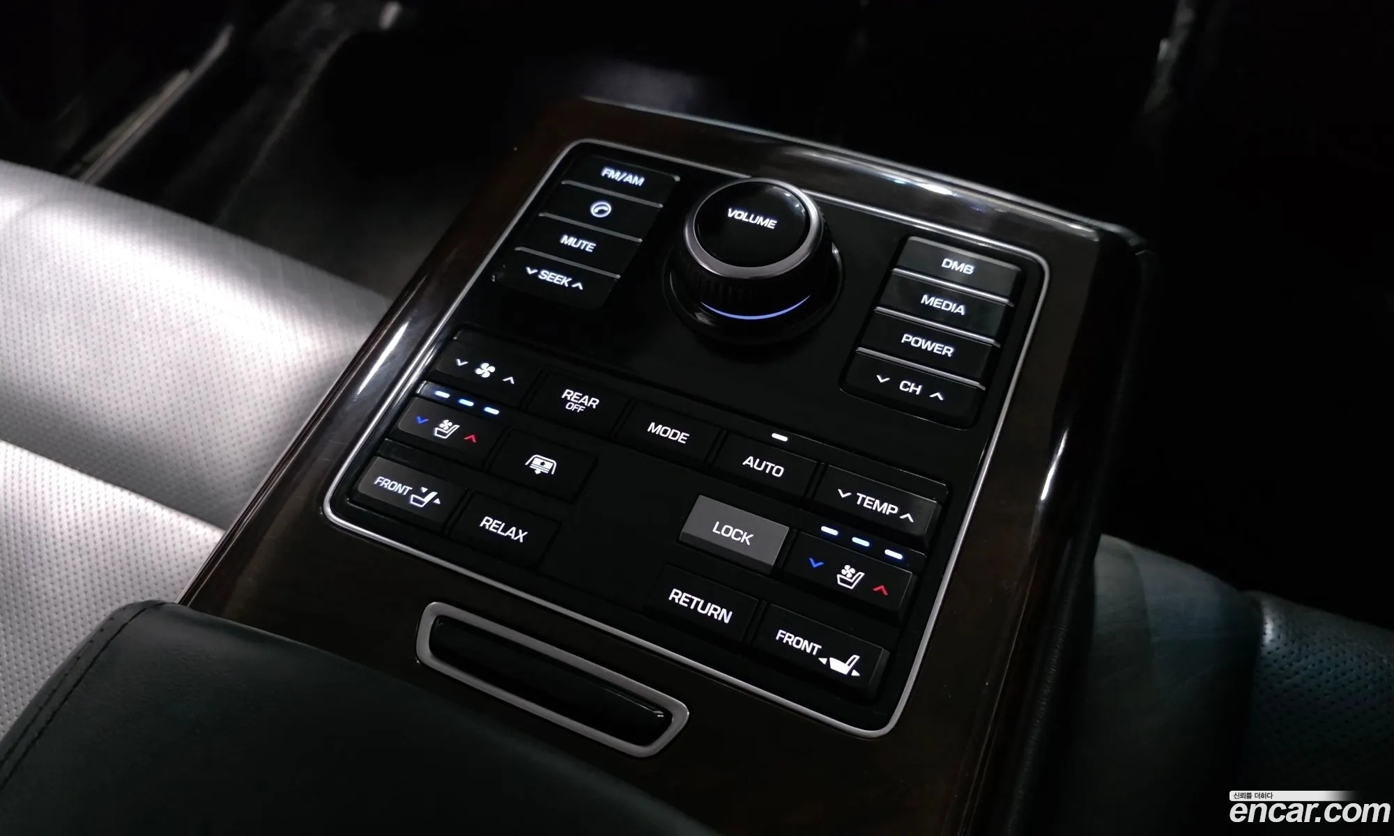 Hyundai Equus 2013 — 4